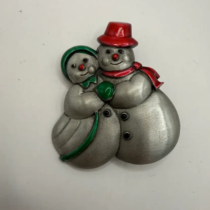 JJ Christmas Snowmen Couple Brooch 2”