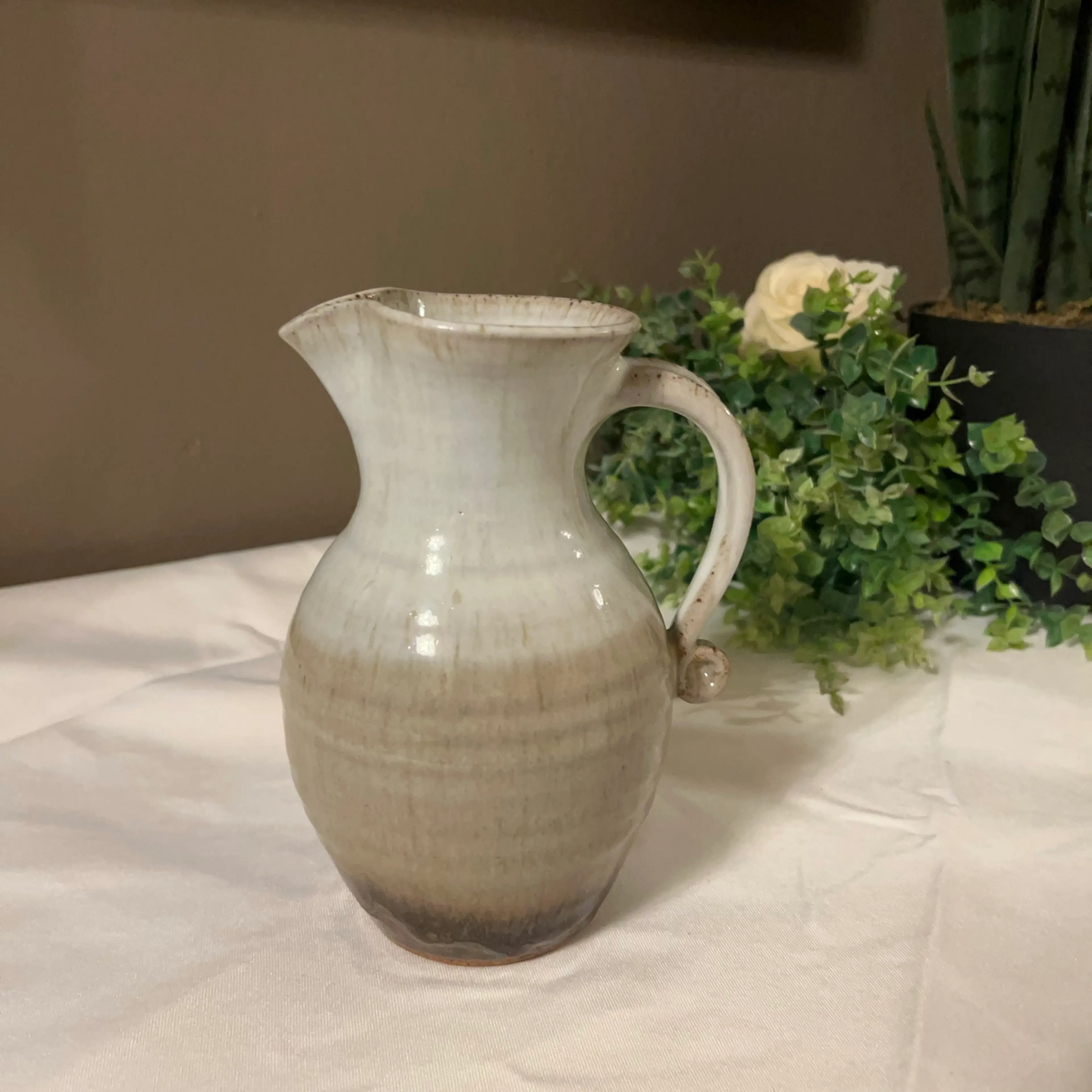 Image 2 of 6