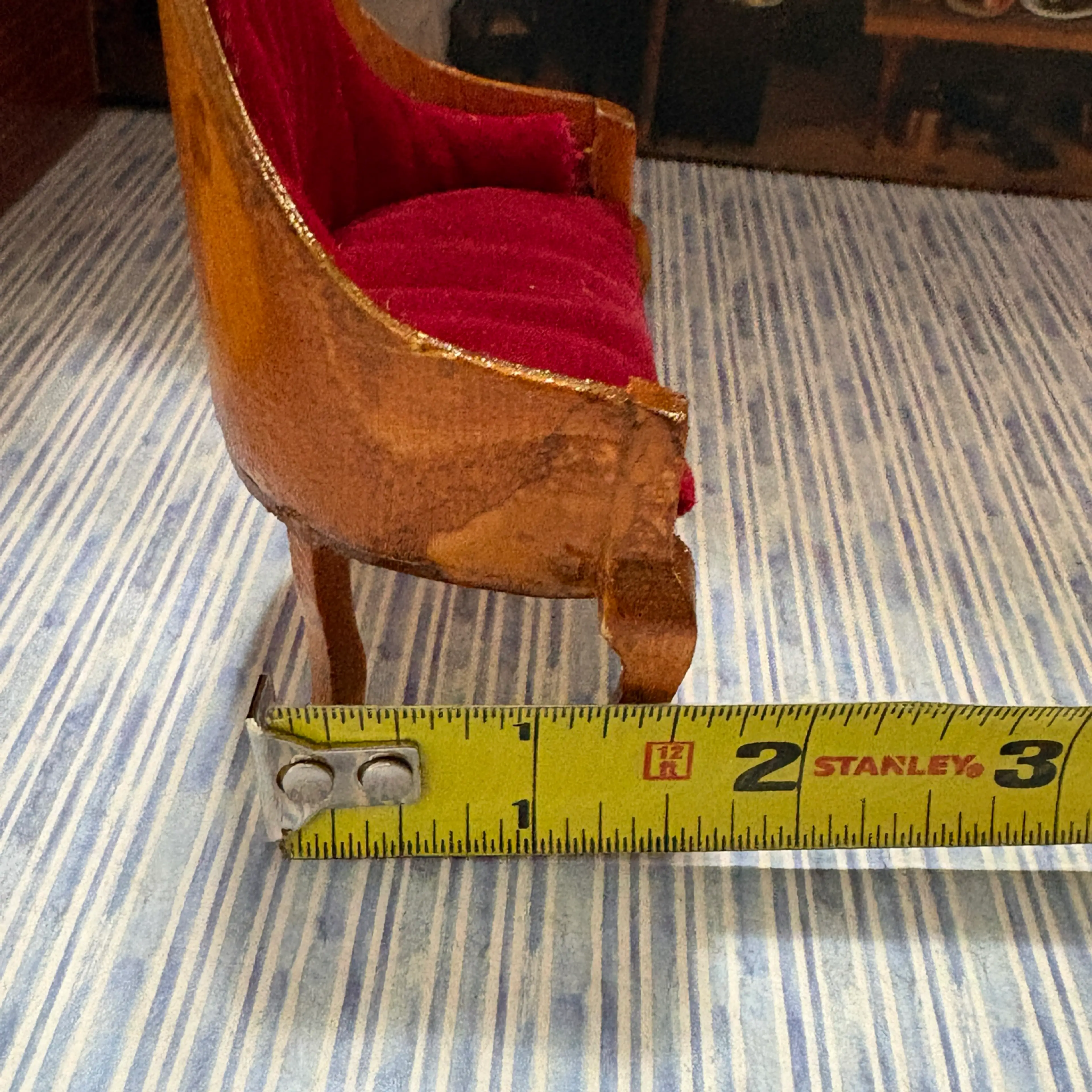 Image 4 of 4
