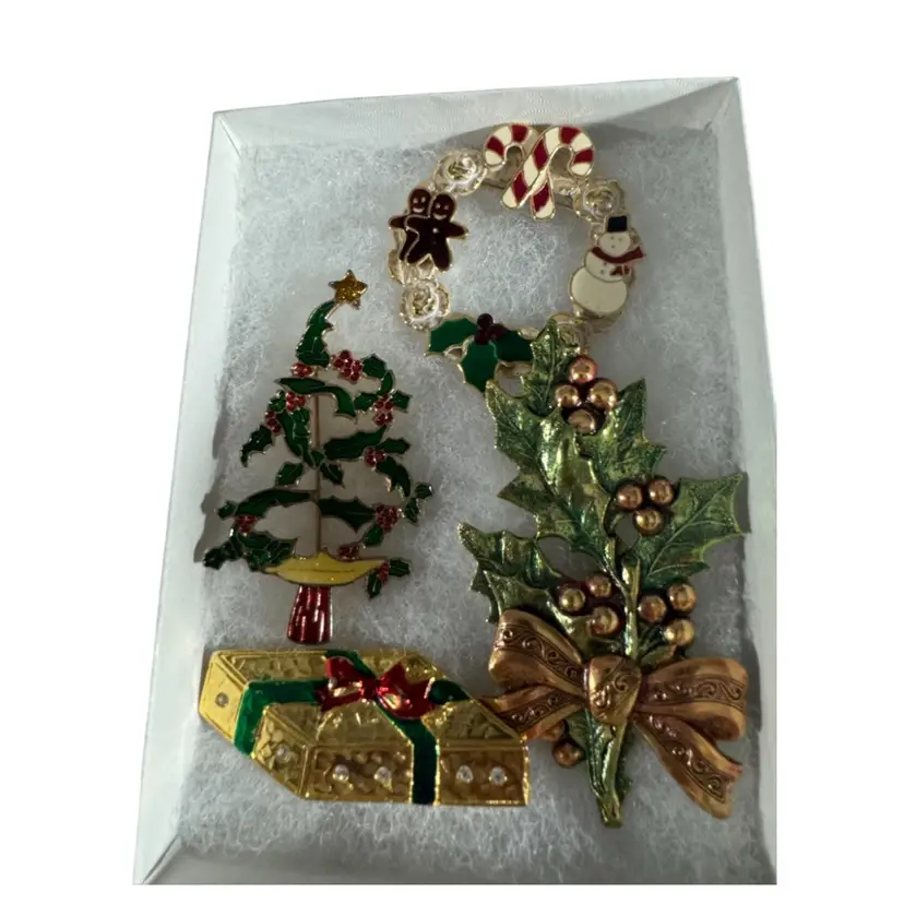 J3 - Choice Christmas Brooch