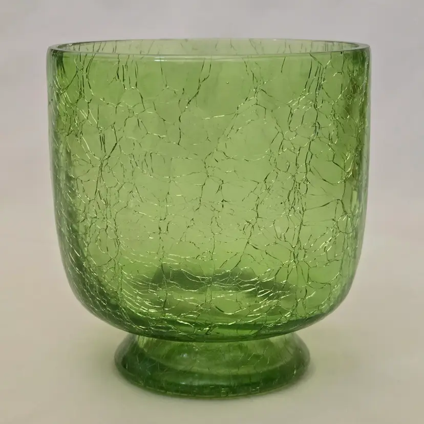 Footed Green Crackle Optic Glass Candle Holder, Cocktails, Vase Unbranded  4" Tall
