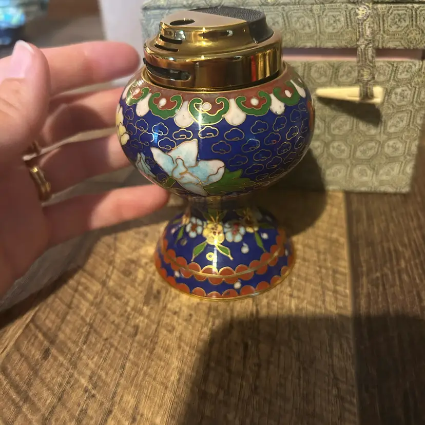 Closinneeee Table Lighter