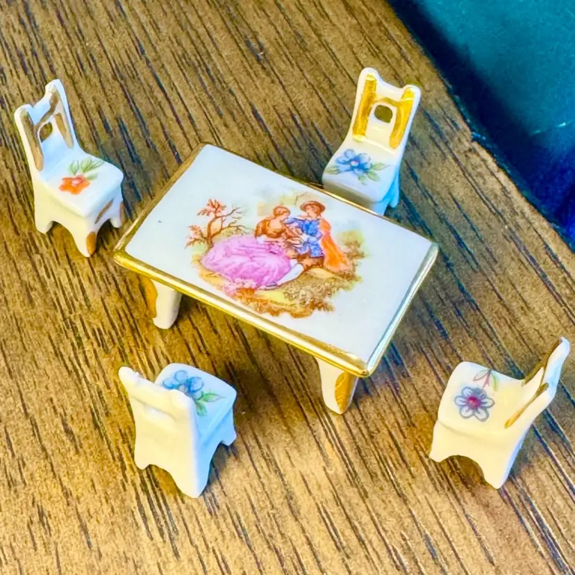 😻 Vintage Limoges Miniature Porcelain Dining Set, Table & 4 Chairs, Hand Painted Floral & 22k Gold