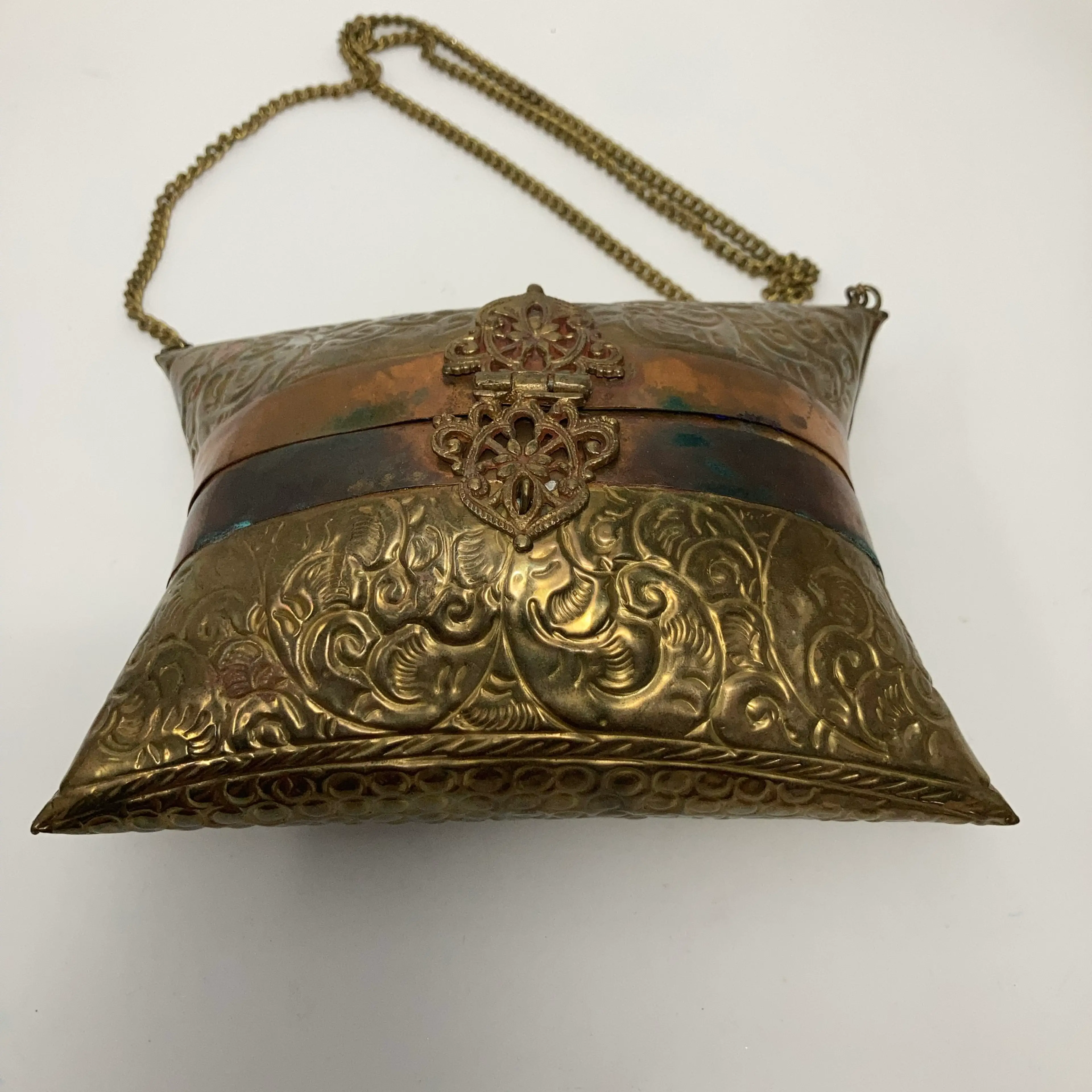 Image 2 of 20