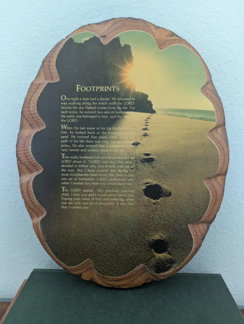 Footprints in the Sand Wooden Wall Plaque Scalloped Edge 8.5x10"