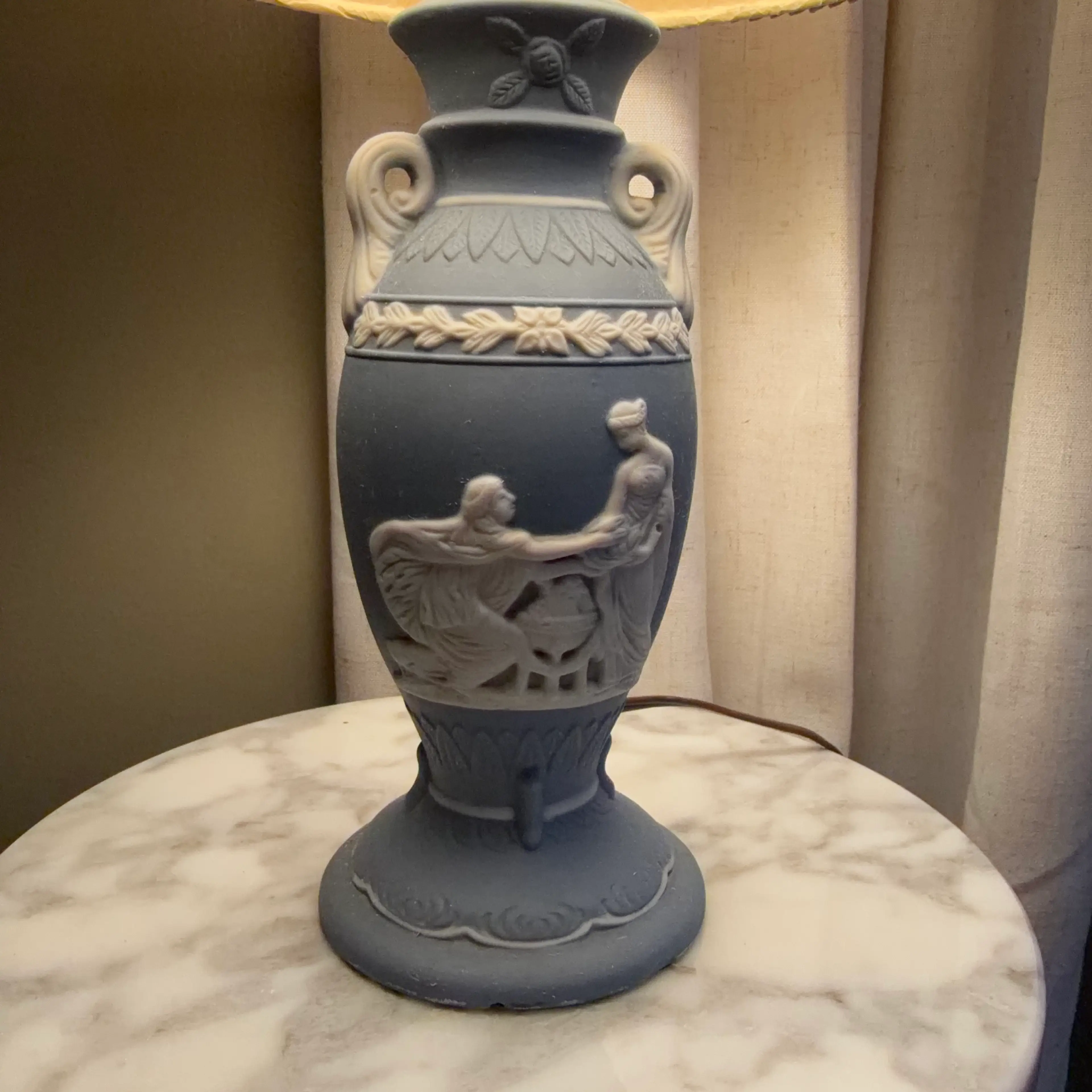 Image 2 of 8
