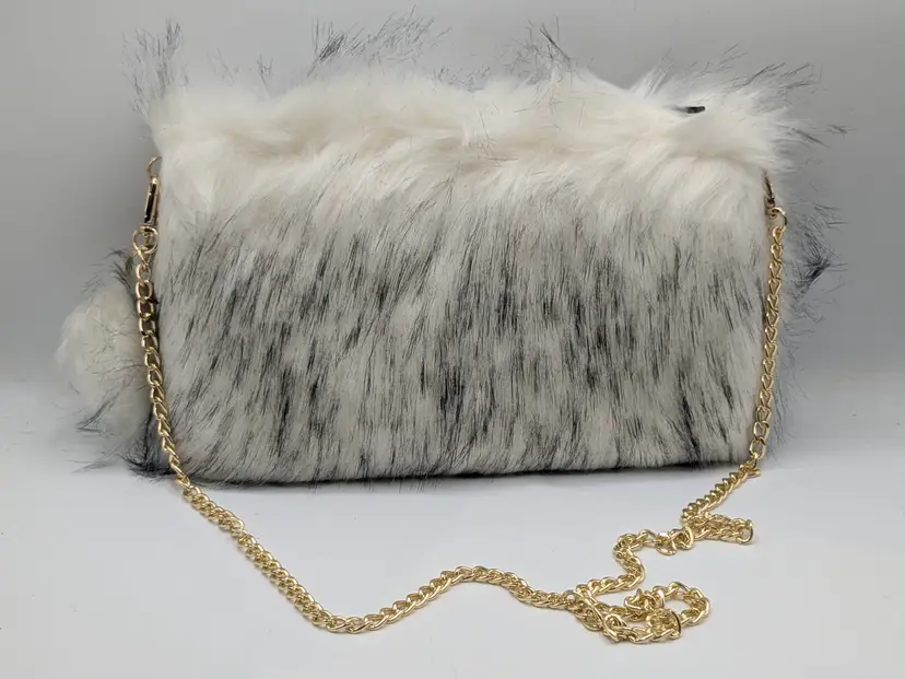 Jennifer & Company Black White Faux Fur Clutch Purse with Gold Chain NWT