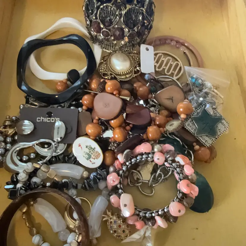 Jewelry Lot #11