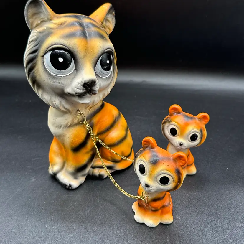 Vintage Porcelain Big Eye Cat With Pair Kittens Chained Set Orange Striped Made In Japan