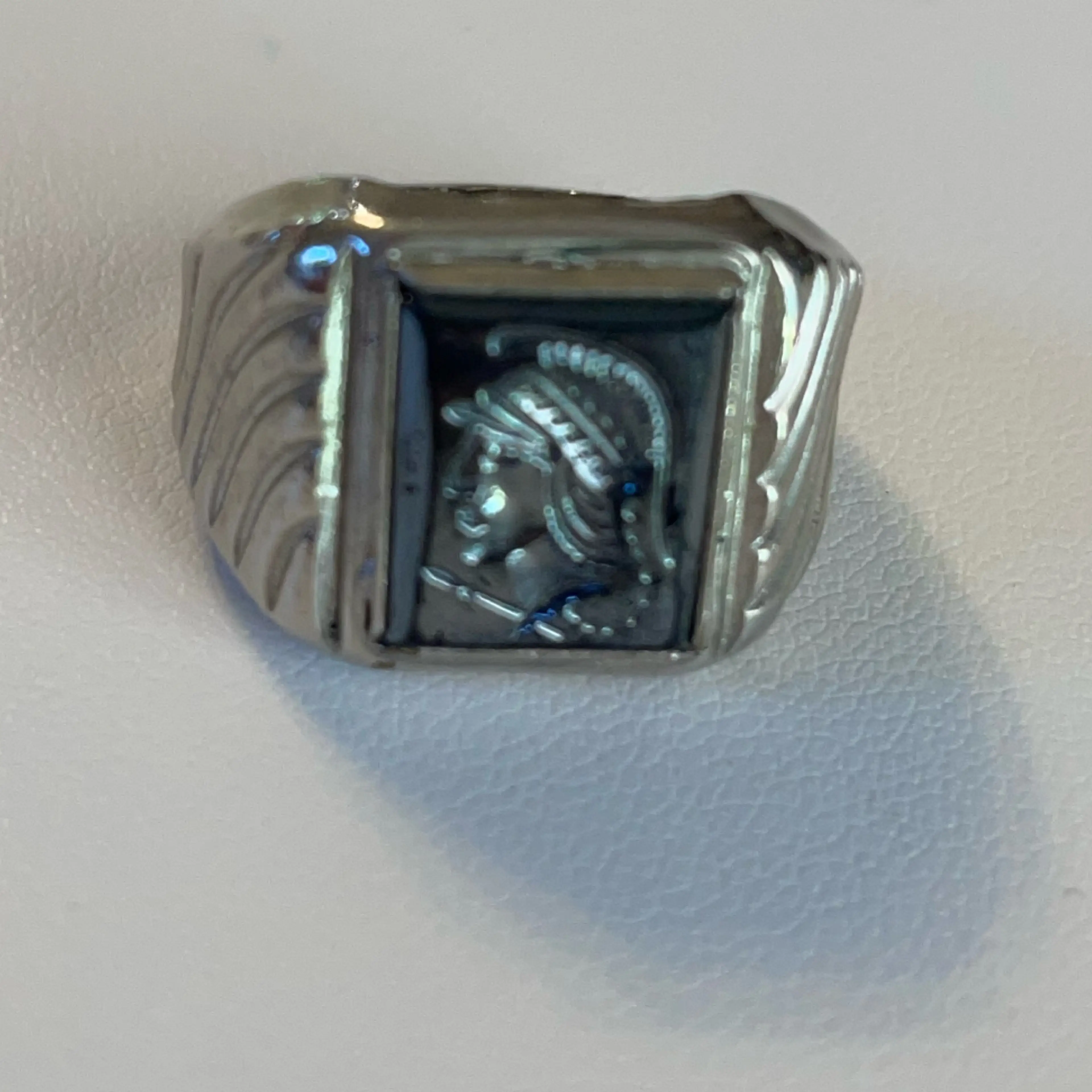 Image 2 of 4