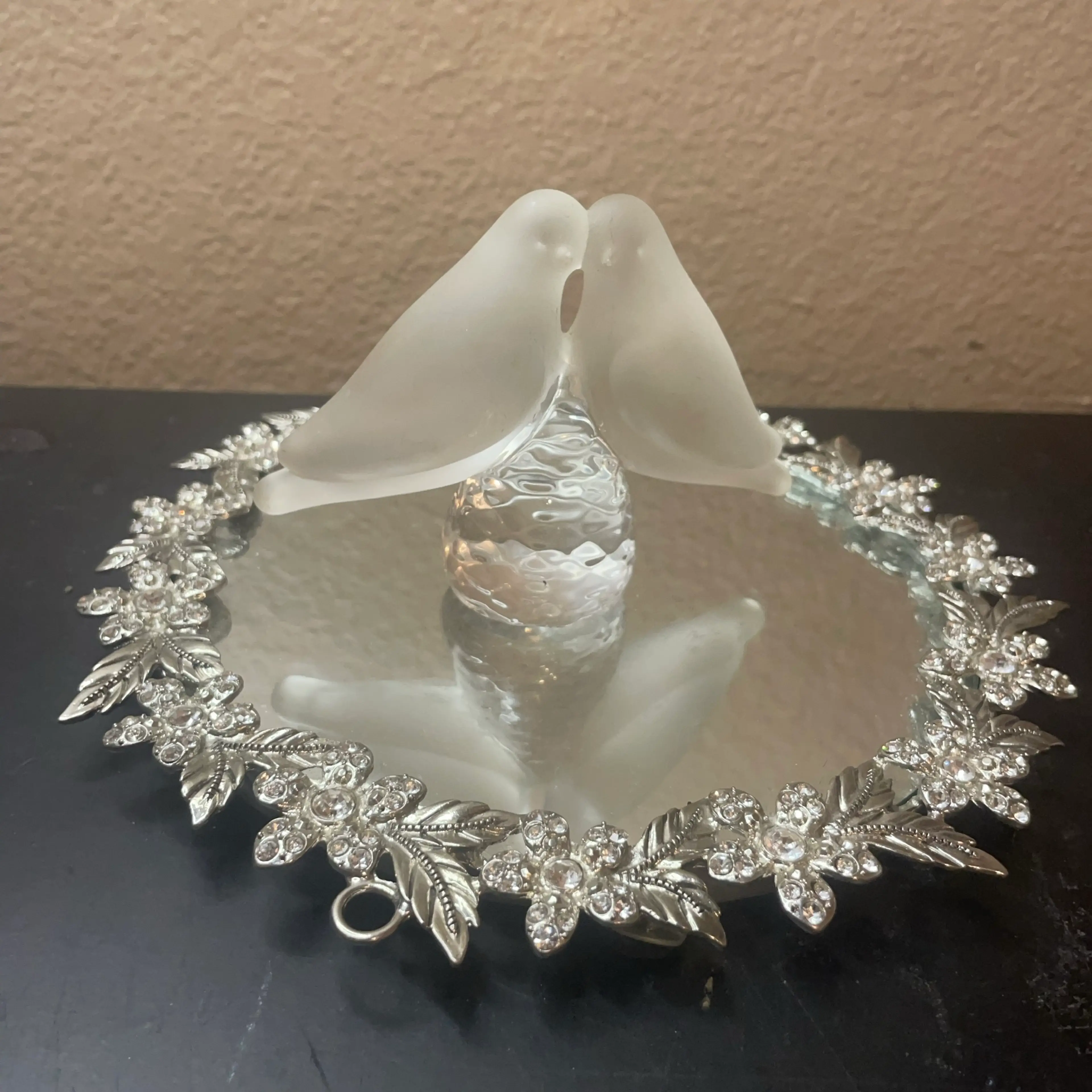 Image 2 of 6