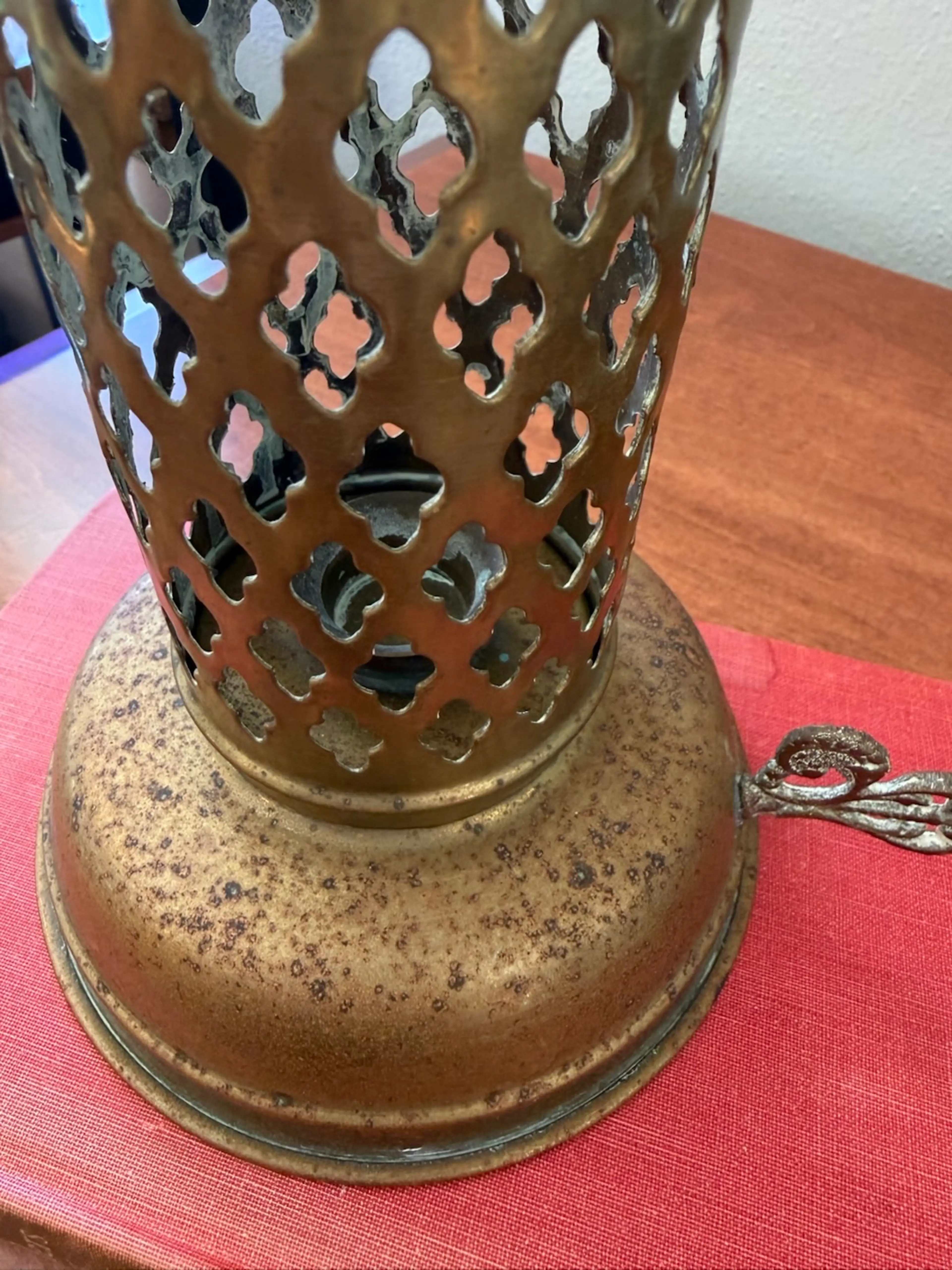 Image 4 of 6