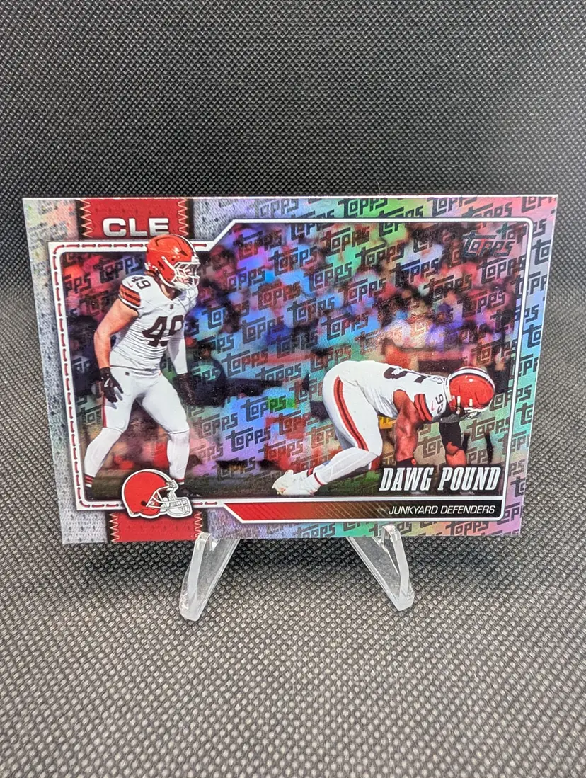 Dawg Pound 2026 Topps Football Cleveland Browns Team Card Topps Foil Fanatics Exclusive #295 - Cleveland Browns