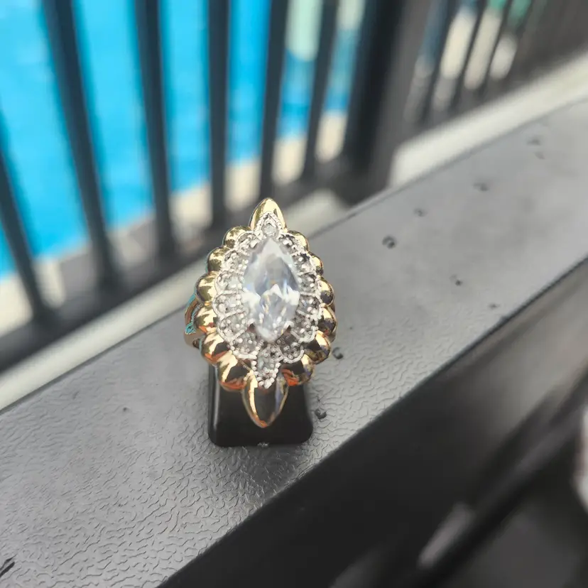 Glamour Marquise Crystal Ring 9