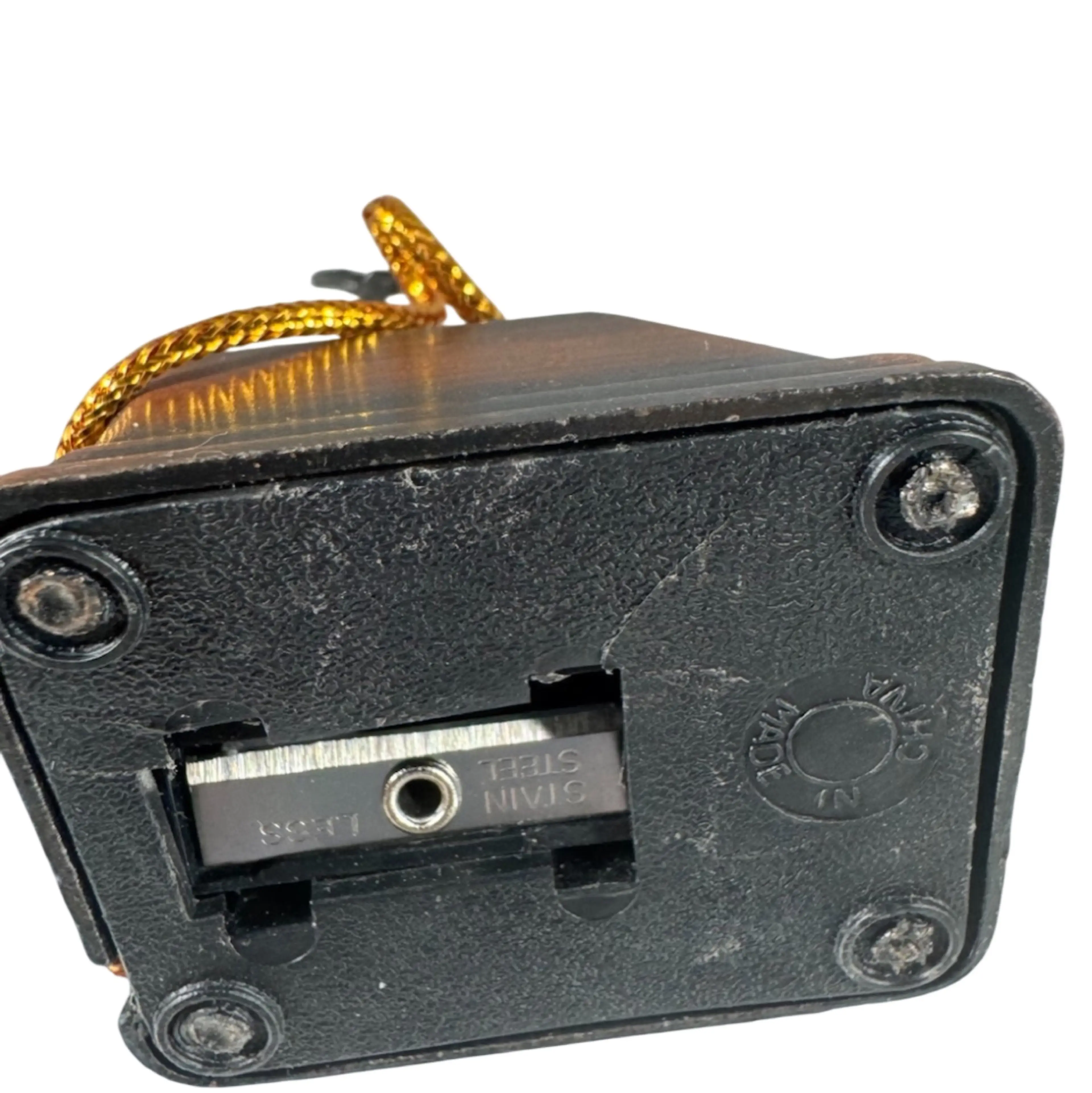 Image 4 of 6