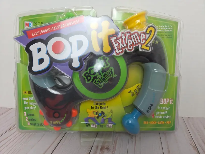 Bop It Extreme 2 Electronic Game Still in Package - Top of Package Is Split READ