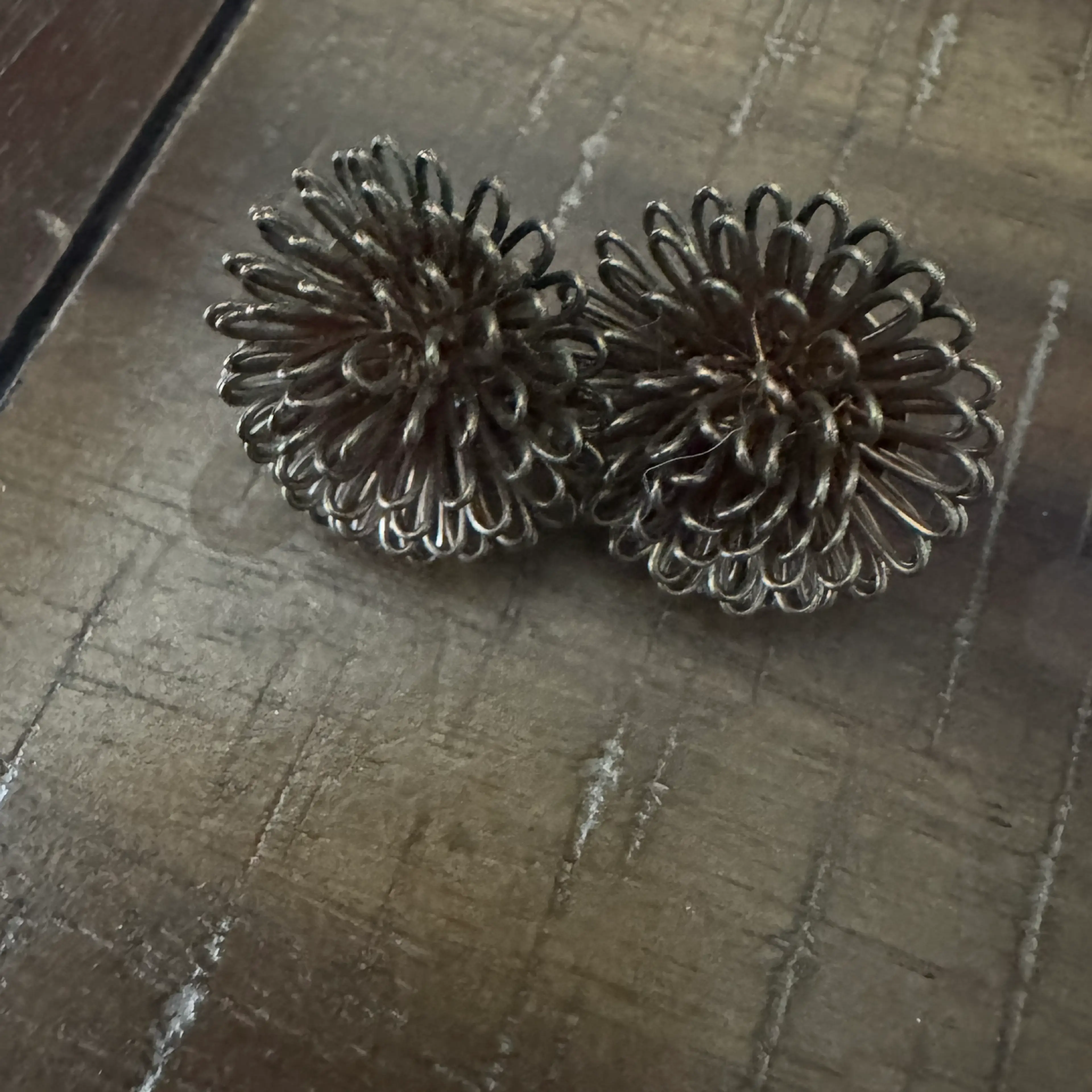 Image 2 of 2