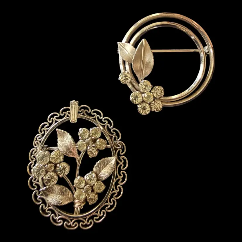 Krementz Rhinestone Flower Pendant & Brooch Set 1.5”