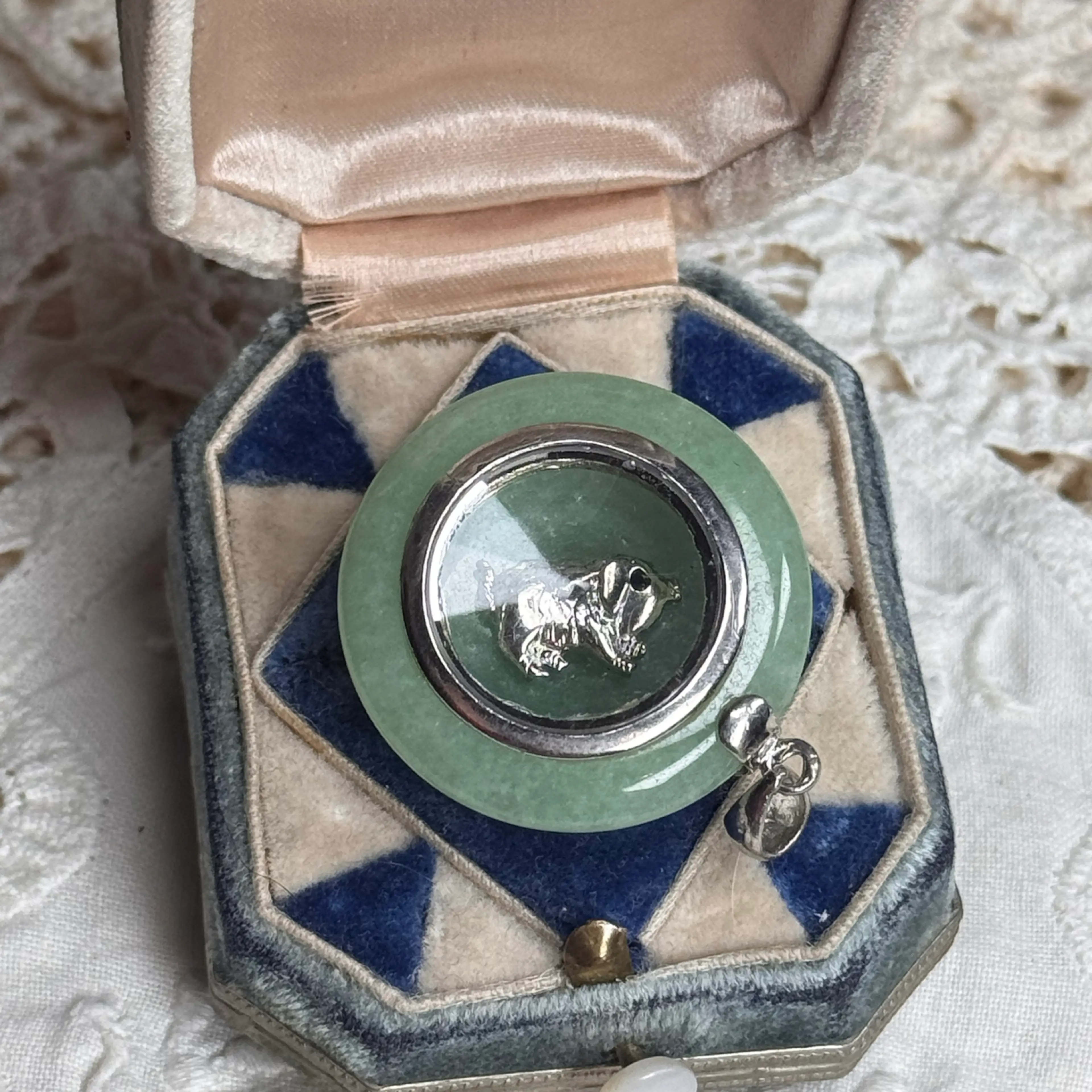 Image 3 of 6