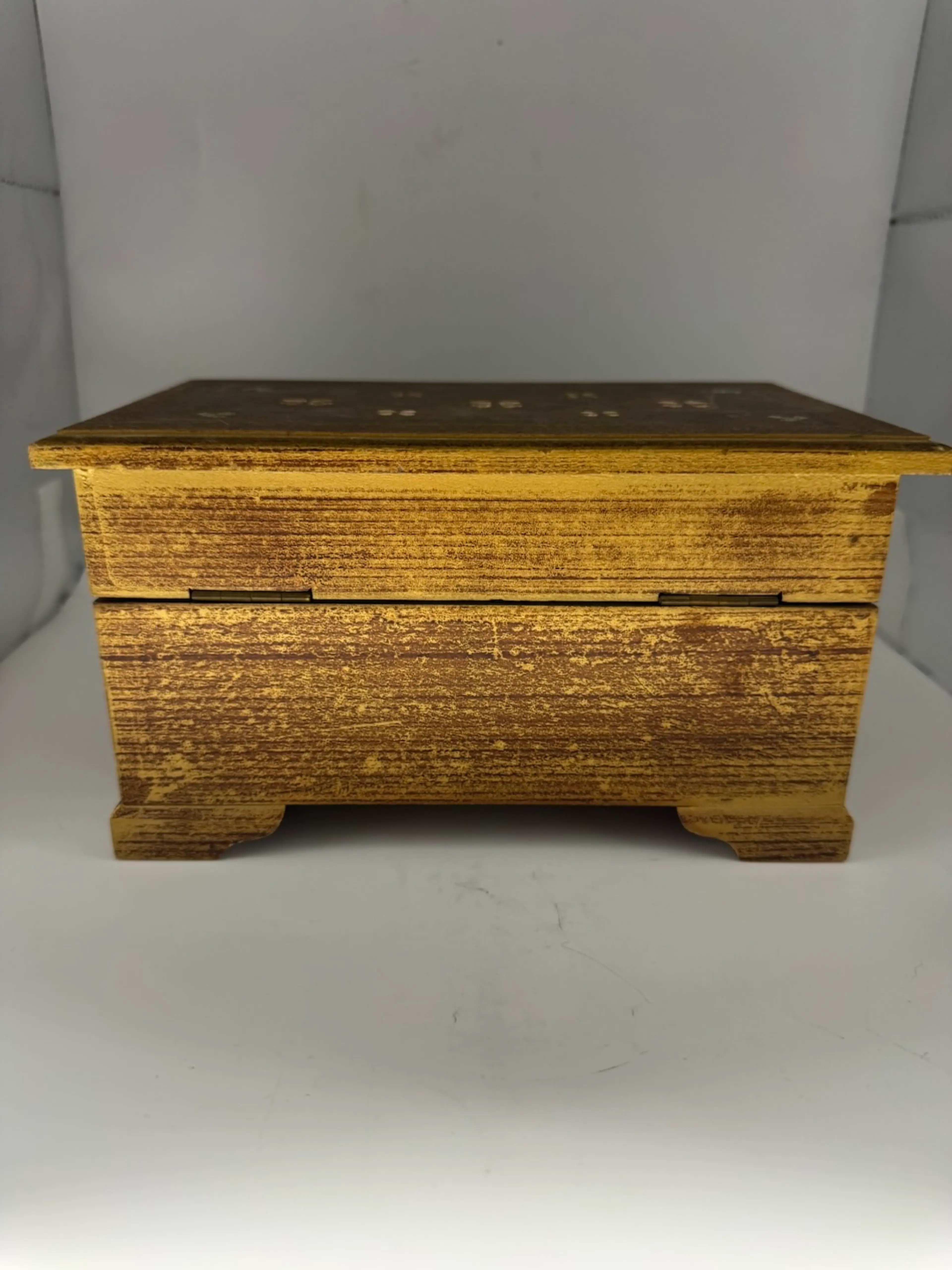 Image 3 of 8