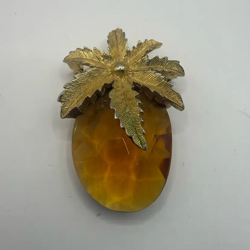 Sarah Cov Pineapple Faceted Amber Glass Brooch Pendant 1.75”