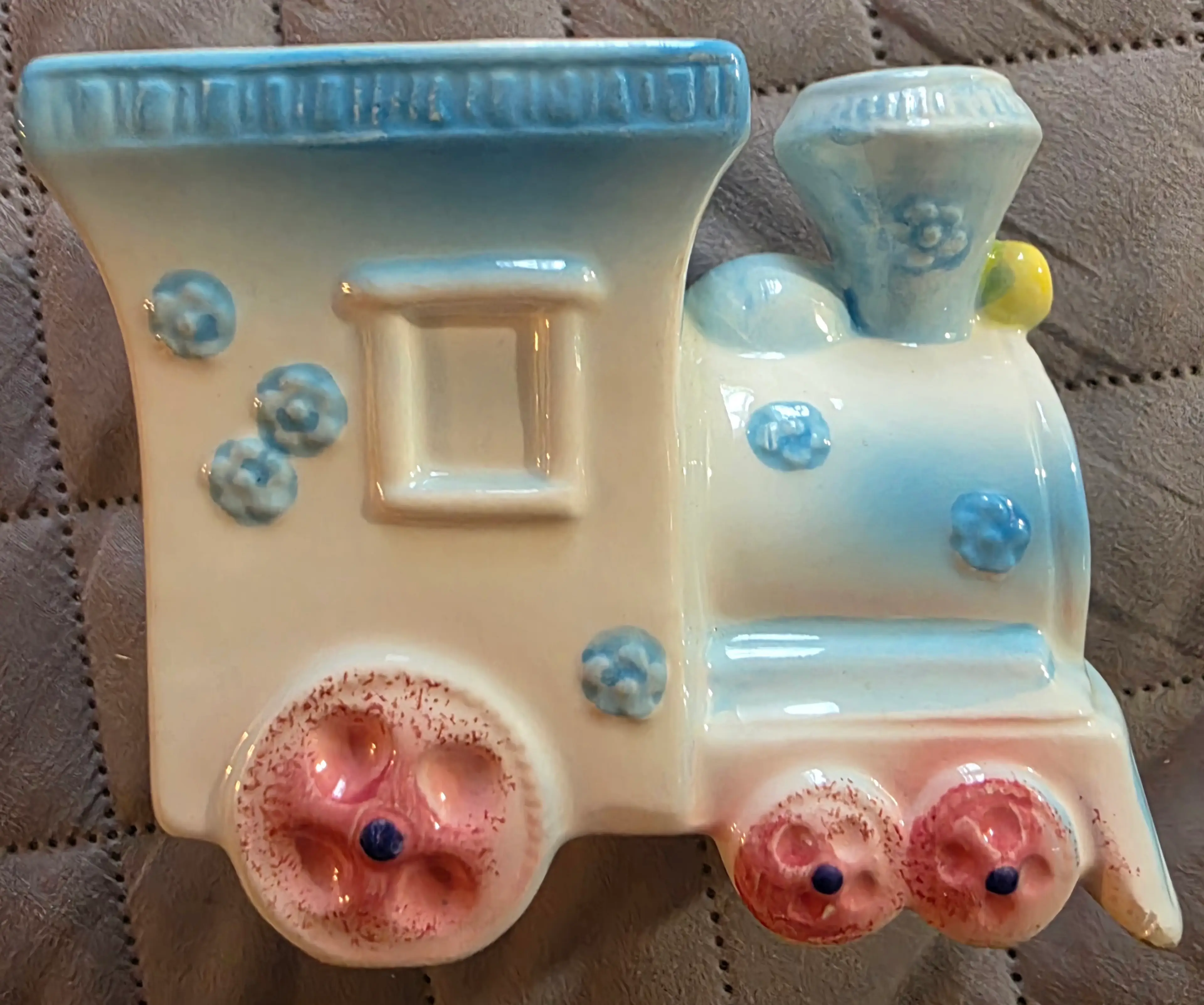 Image 2 of 6