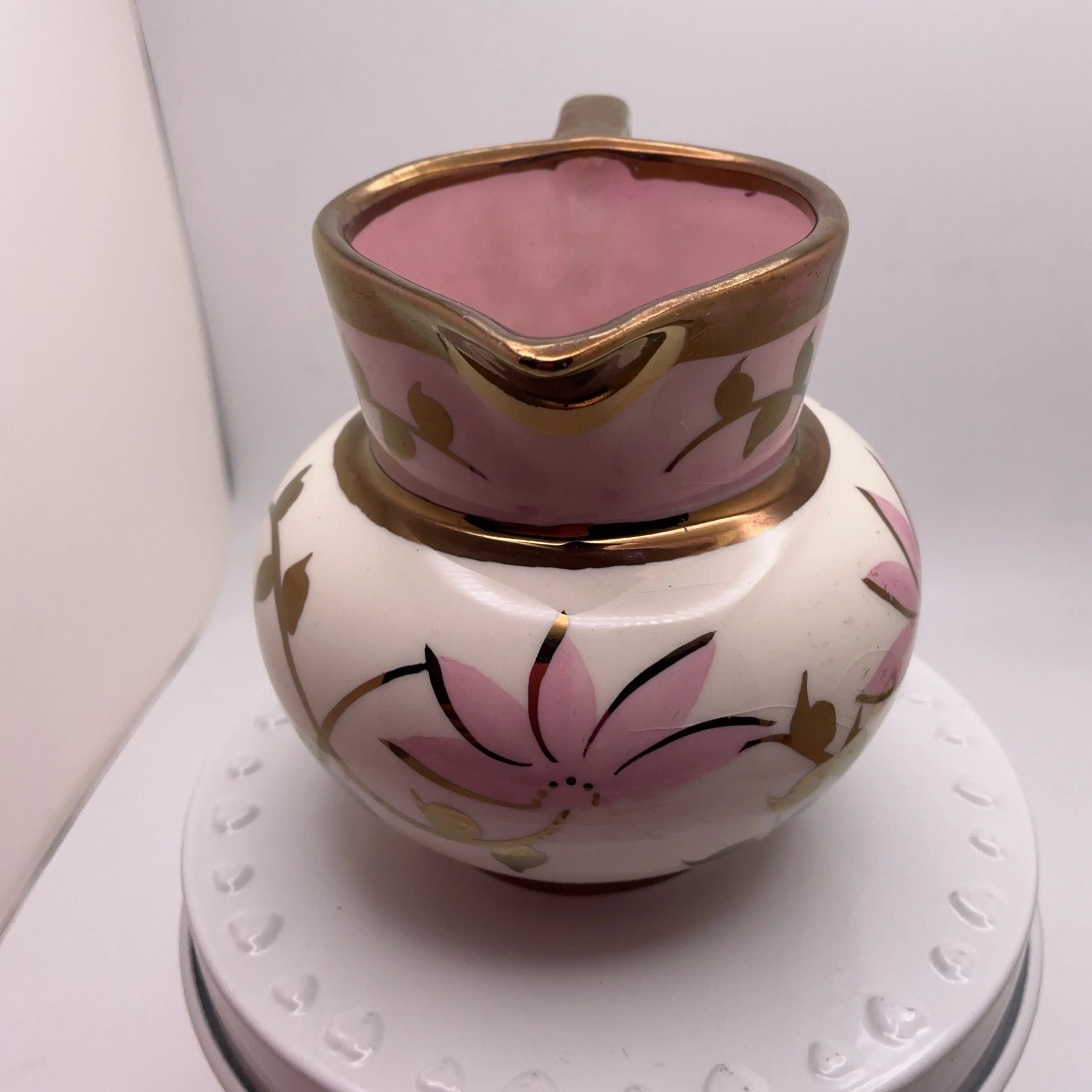 Image 2 of 6