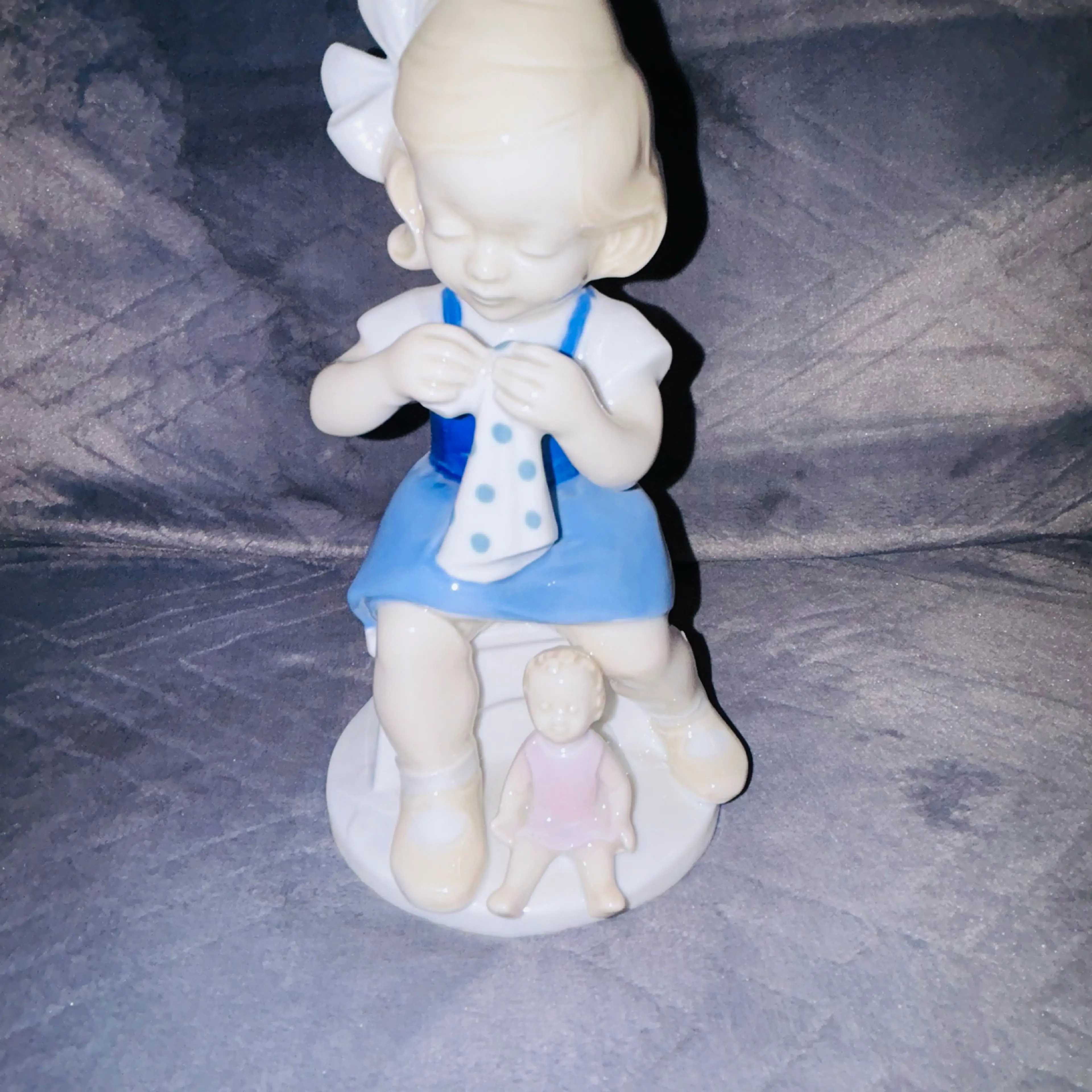 Image 1 of 8