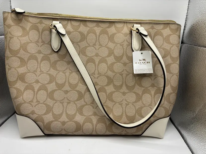 Coach Signature Canvas Tote Bag