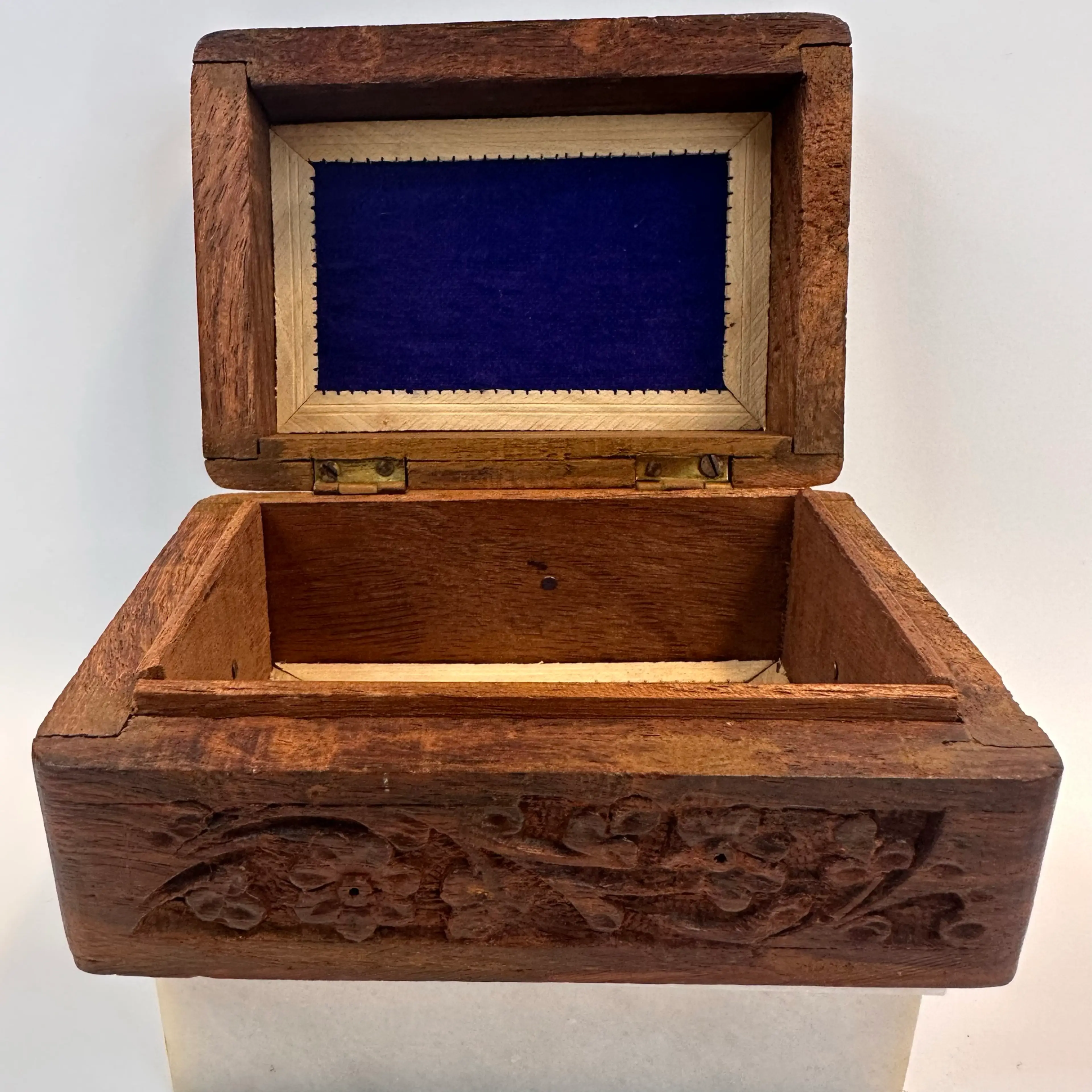 Image 3 of 8