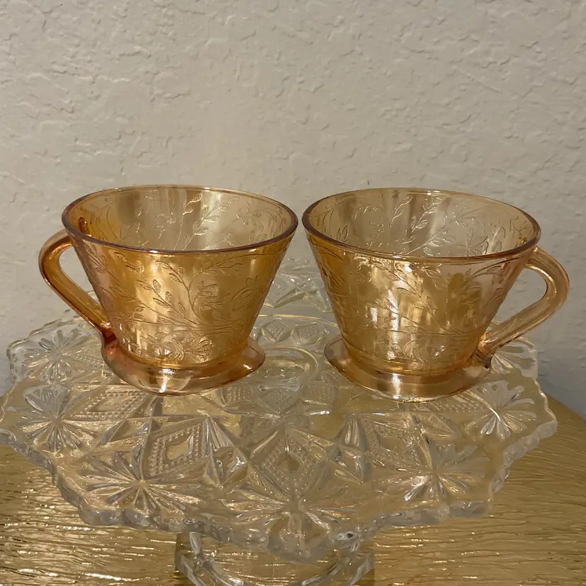 🎉”Floragold” Jeanette Glass Amber Cup - 2 Available