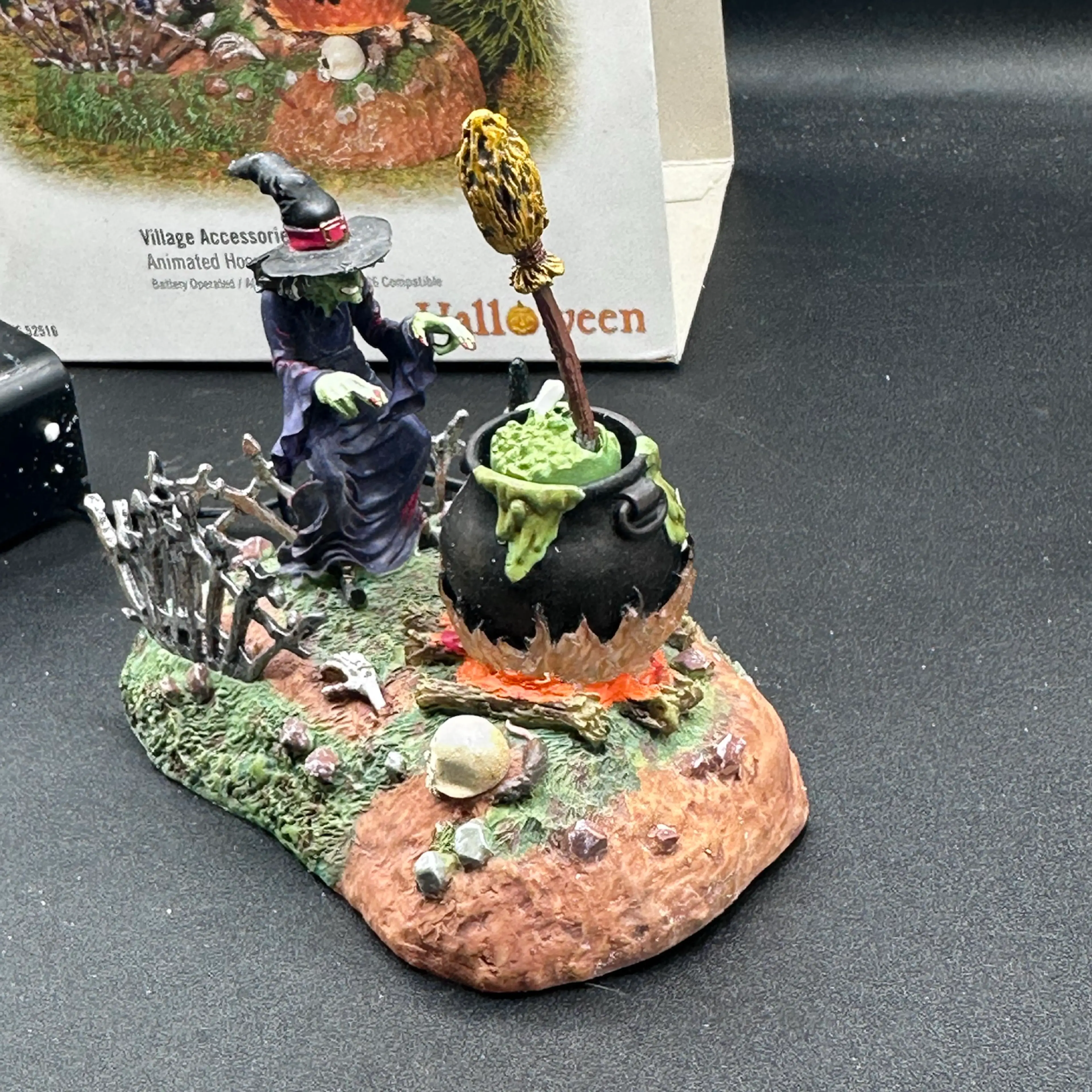 Image 3 of 4