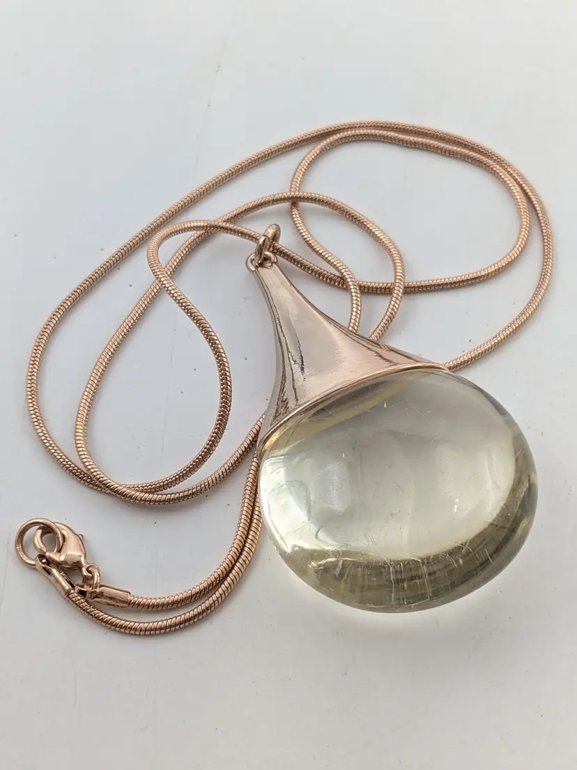 Rose Gold Tone Resin Teardrop Pendant Necklace NWOT