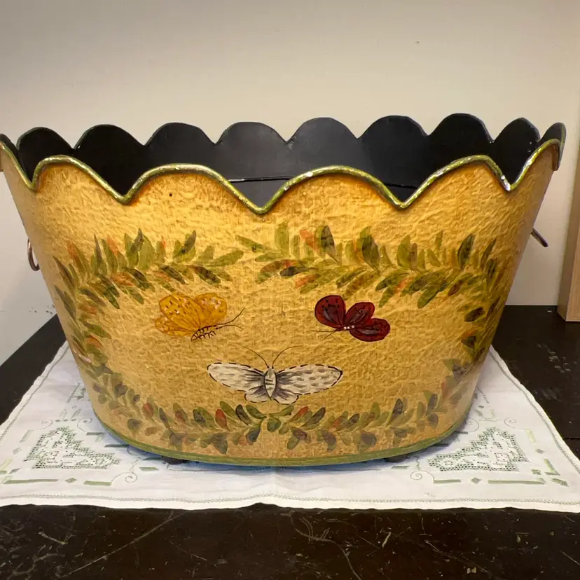 Vintage Toleware Cachepot Scalloped Container Floral Design Ring Metal Handles 13.5”x9”x13”