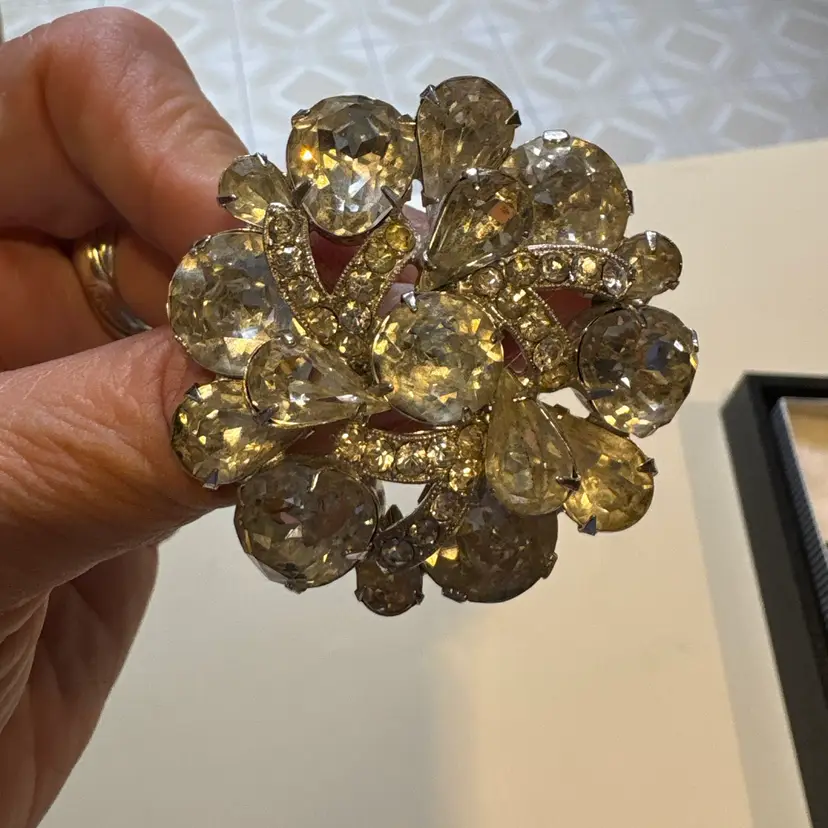 Vintage Kramer Large Clear Rhinestone