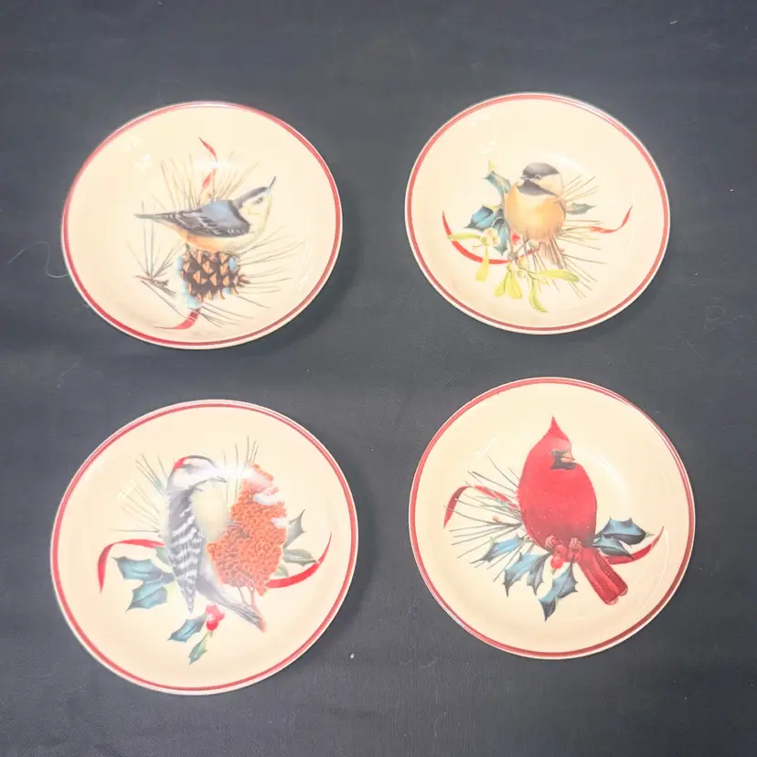 (4) Lenox WINTER GREETINGS 4” Berry "Bird" Dipping Bowls