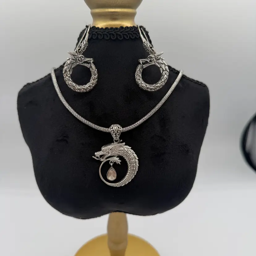 925 Full Moon Dragon Earrings And Pendent w/ Teardrop Genuine Polki Diamond!