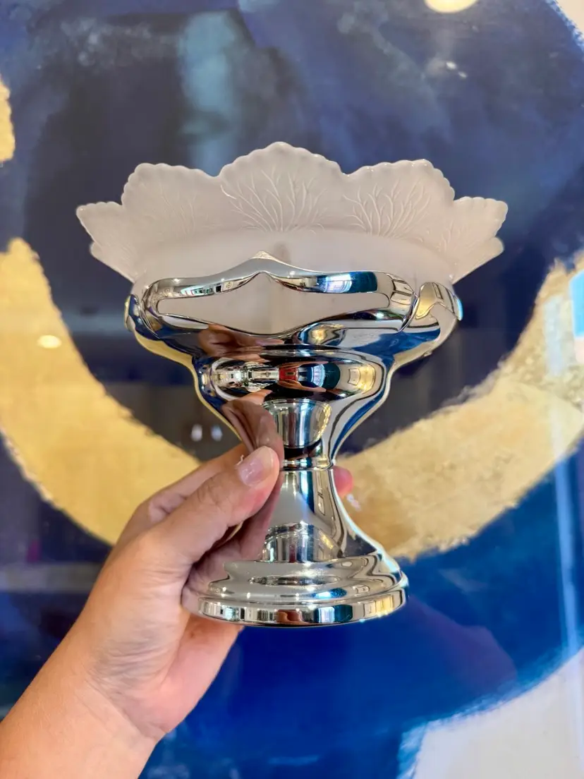 😻 Farber Bros Chrome & Frosted Glass Divided Compote – 6” x 7”