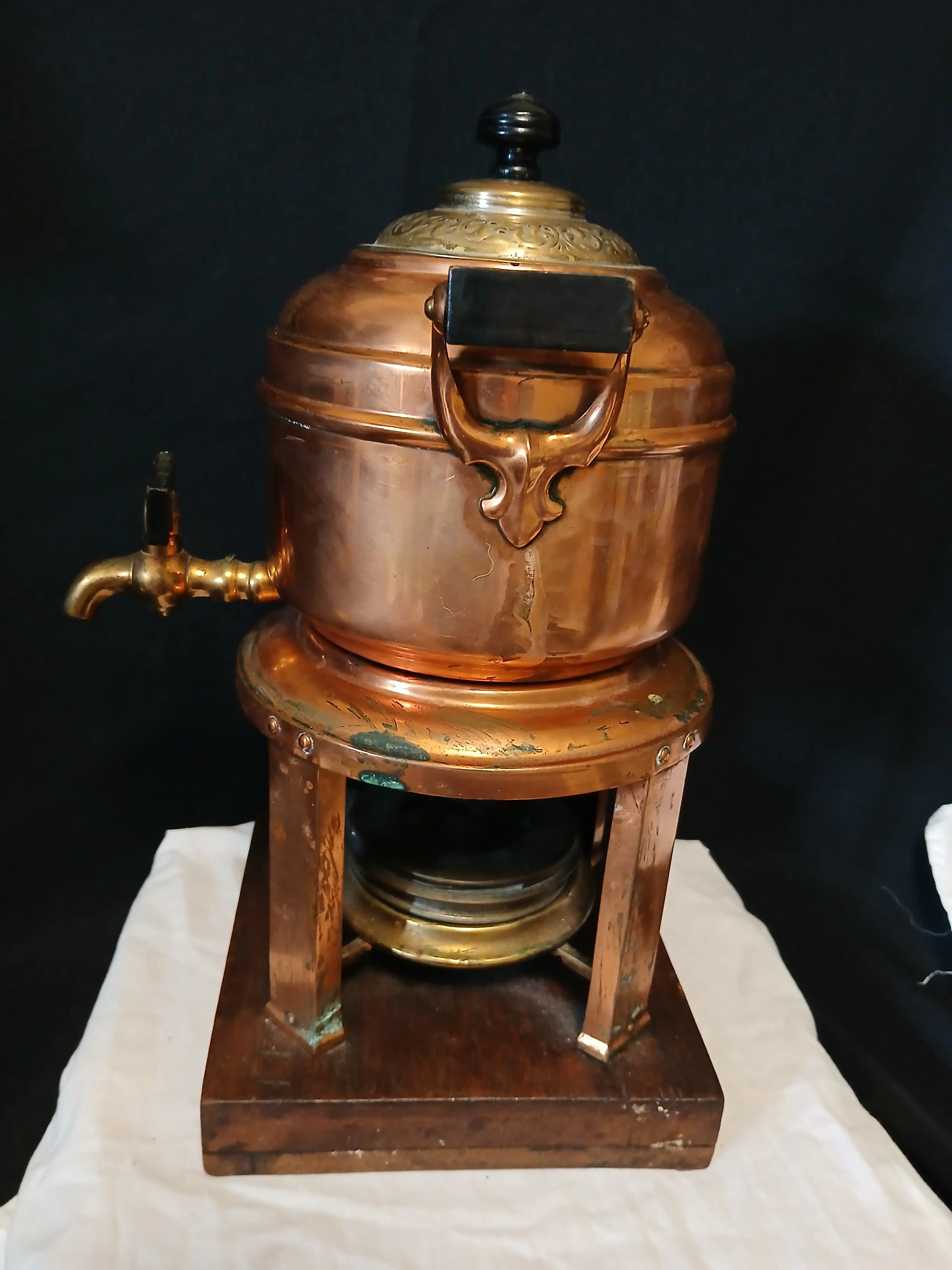 Image 2 of 20