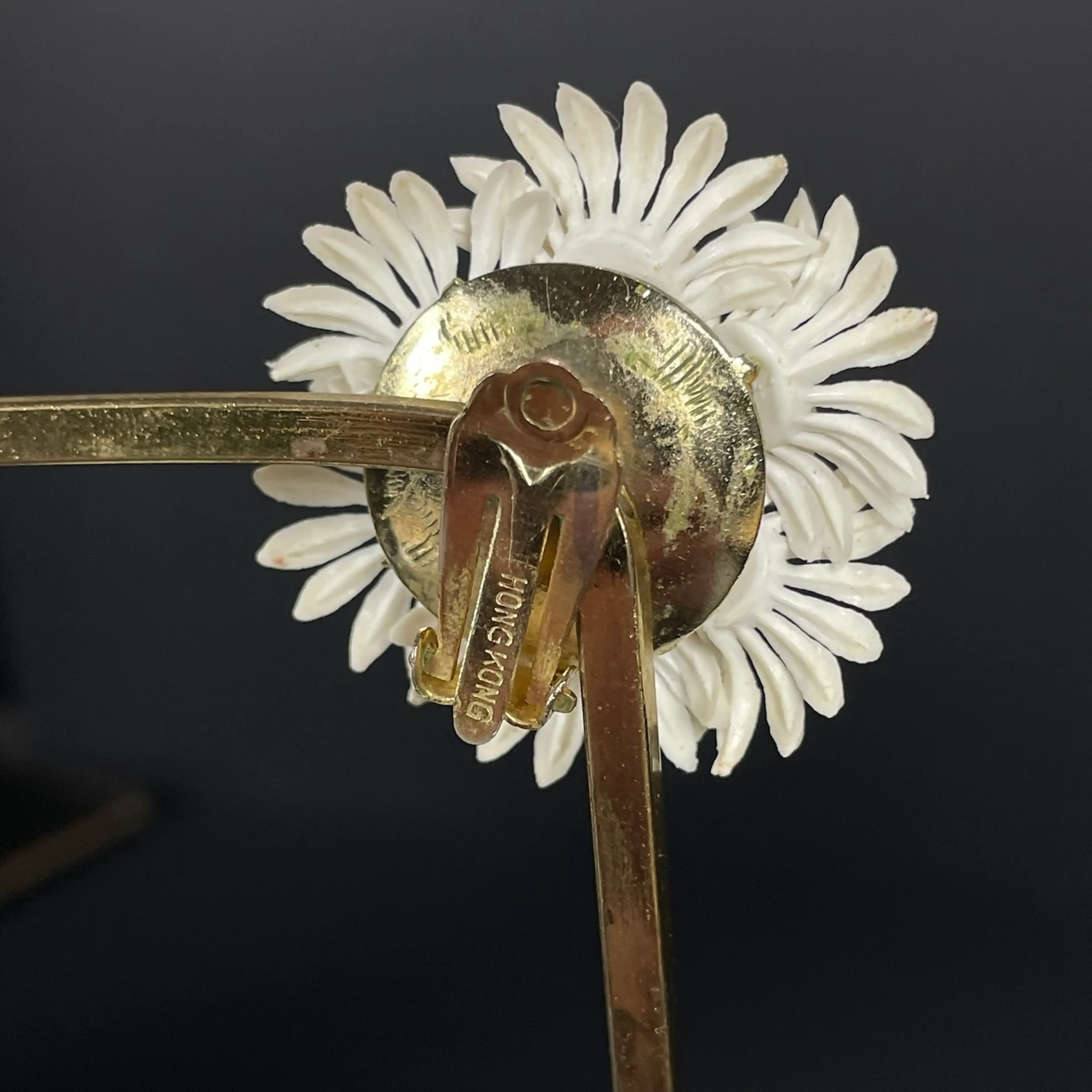 Image 4 of 6