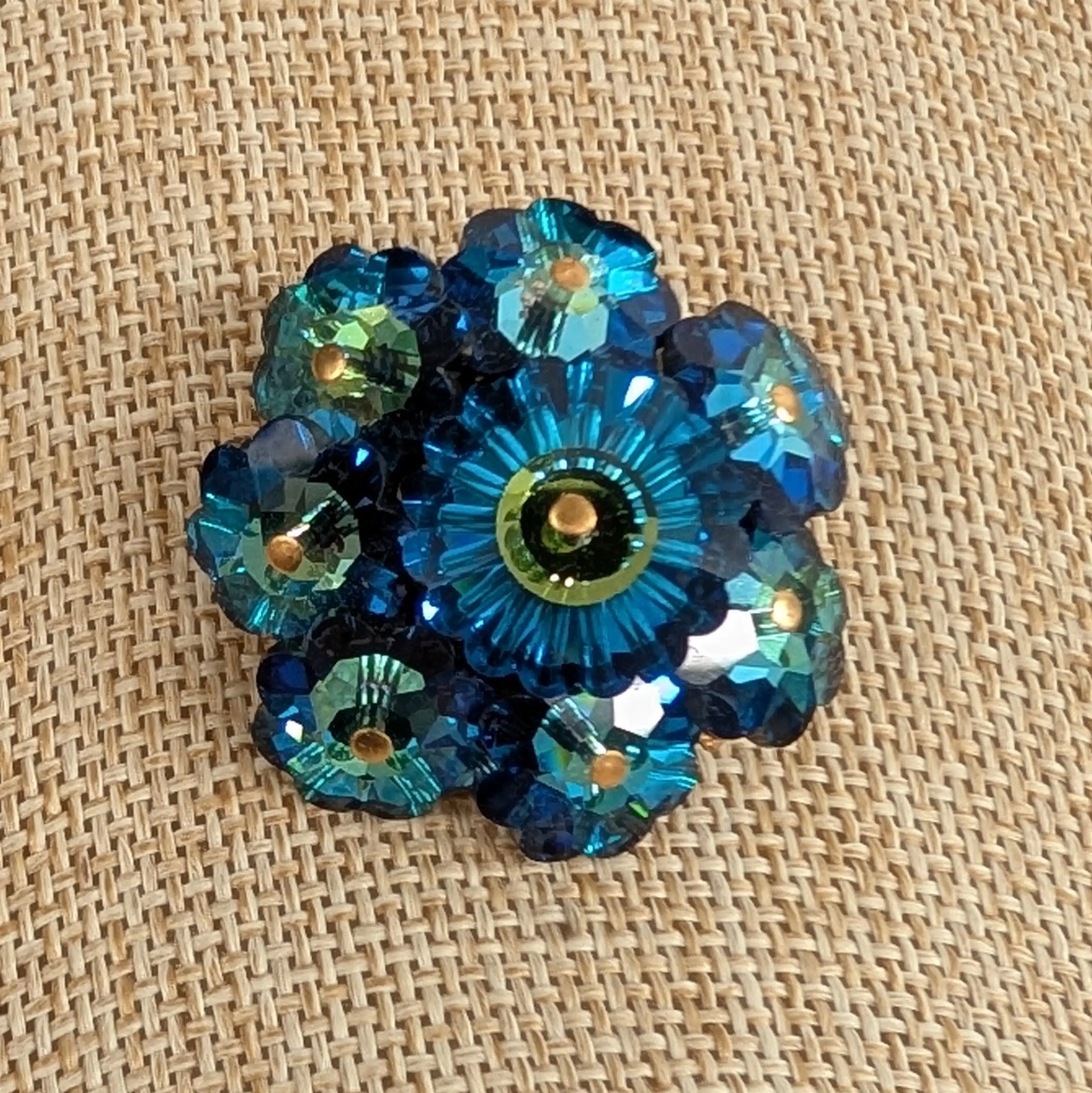 Image 4 of 6