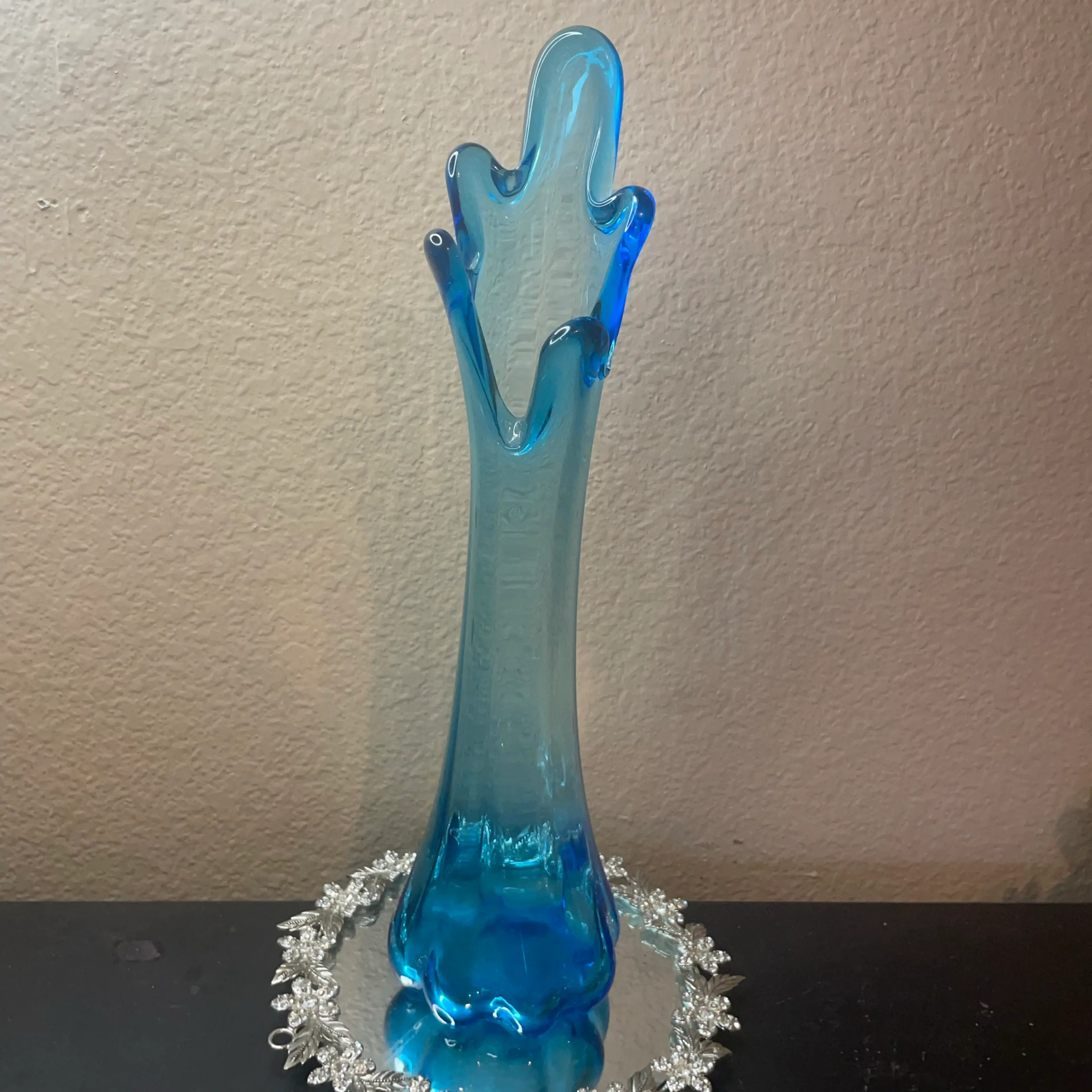 Image 4 of 5
