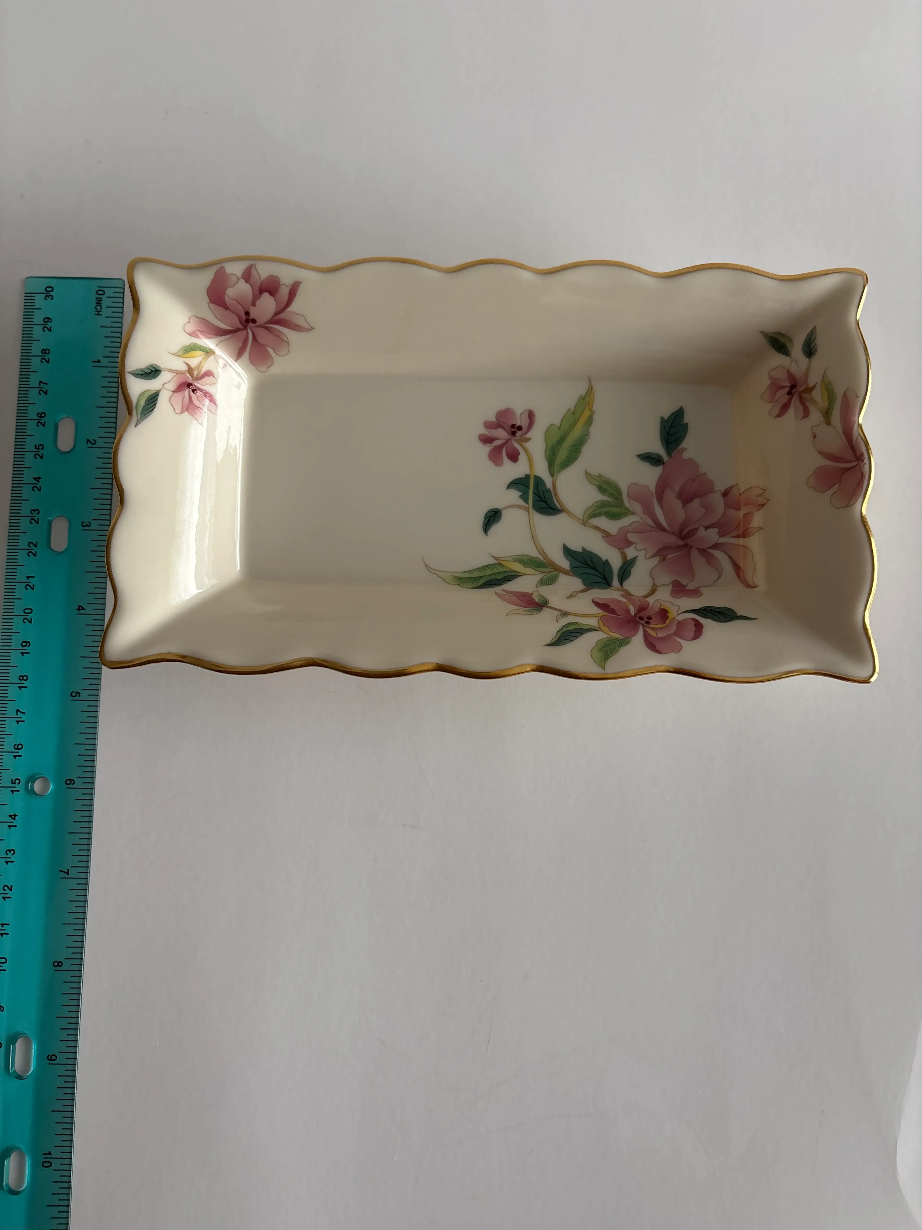 Image 3 of 4