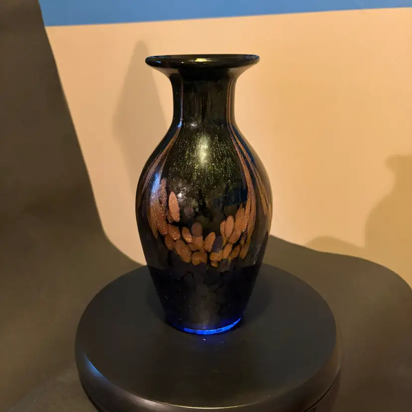 25. VTG Dale Tiffany Favrille/Adventurine Vase