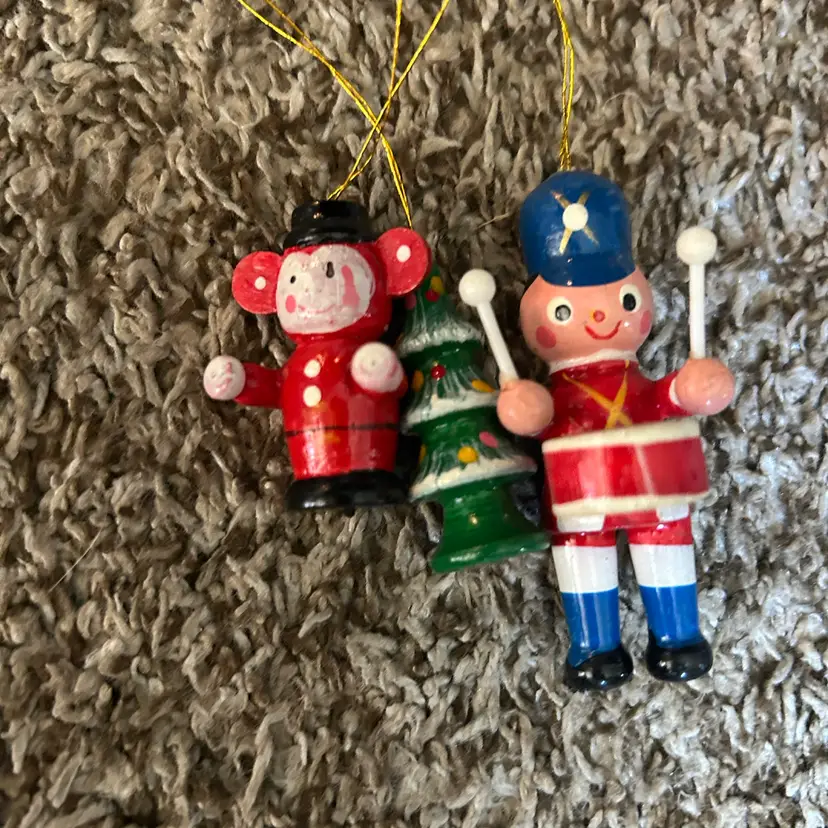 Lot Of 3 Ornaments