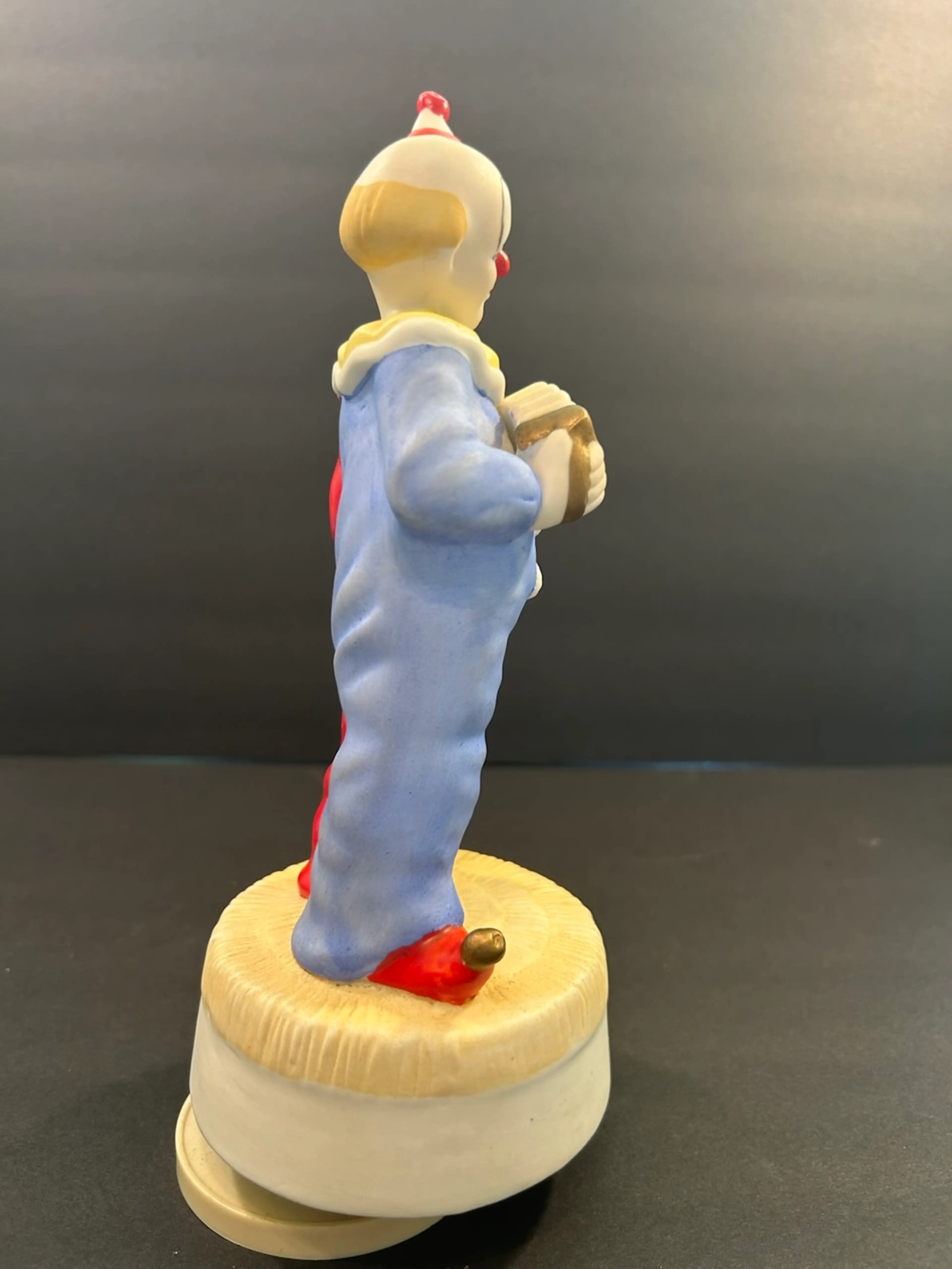 Image 2 of 4