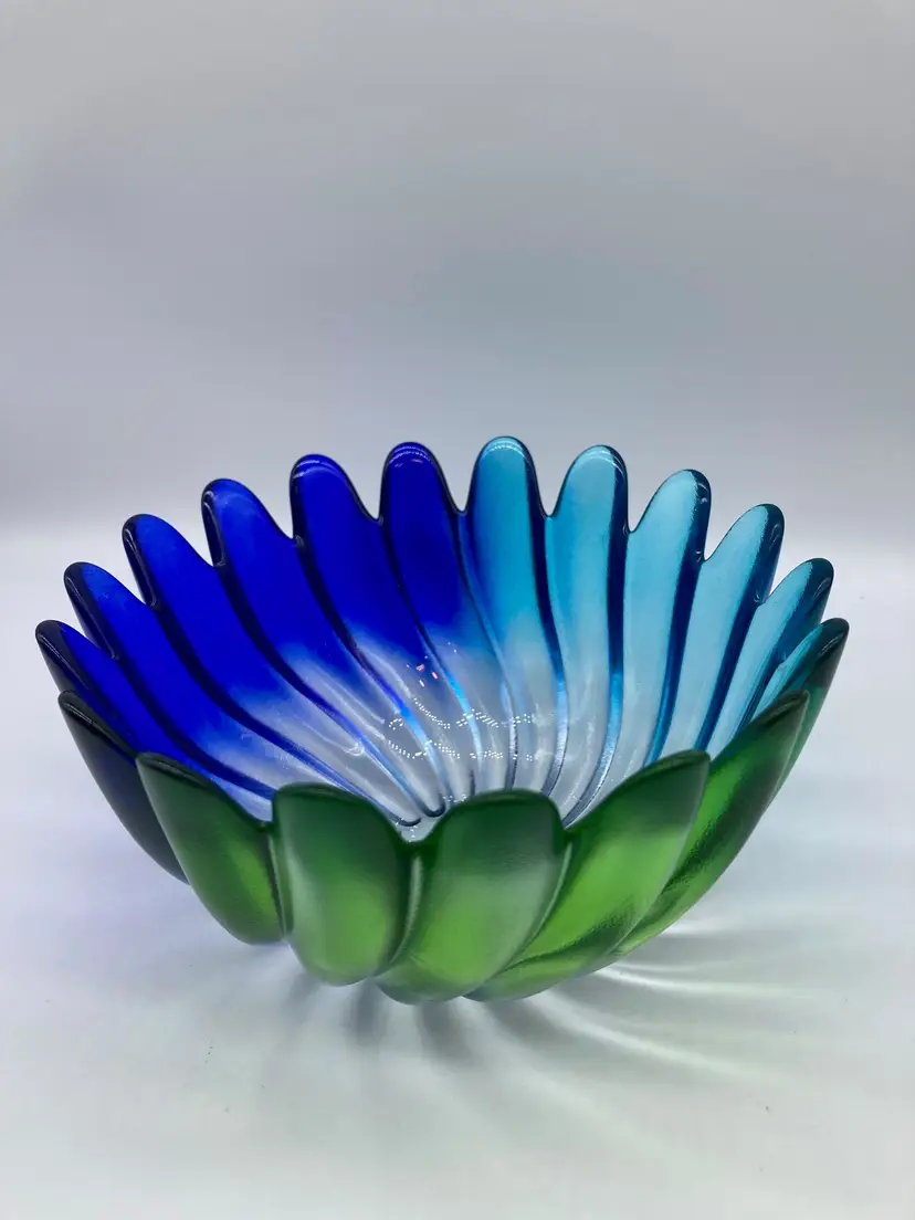 Walther Art Glass Studio Nova Solaris Swirl Petal Ombre Blue Teal Green 6" Bowl