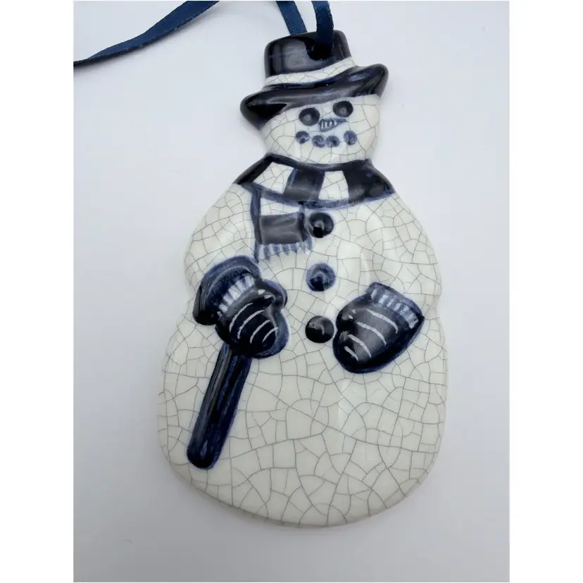 VTG Dedham Pottery The Potting Shed Blue White Crackle Glaze Ceramic Snowman 4”Ornament
