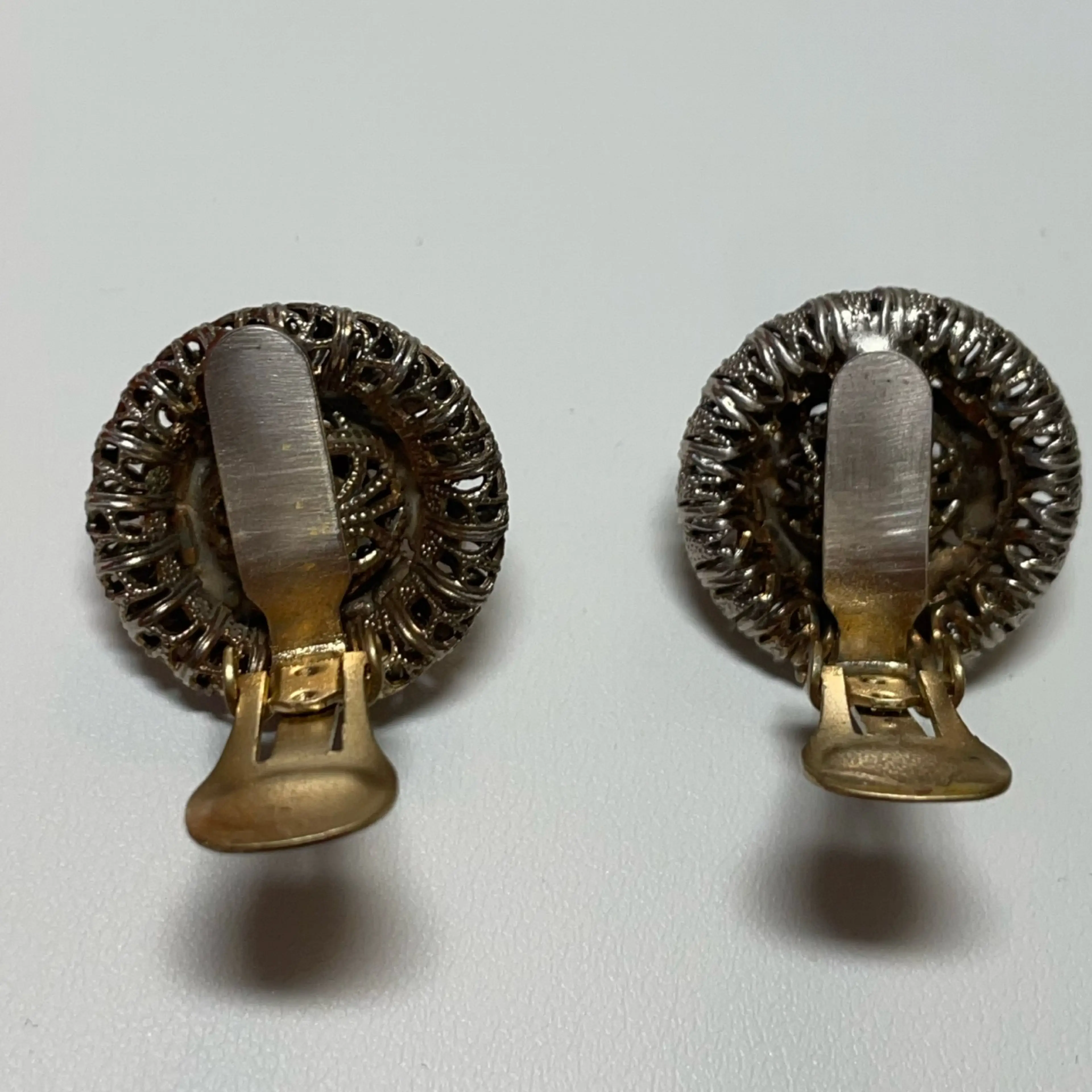 Image 4 of 4