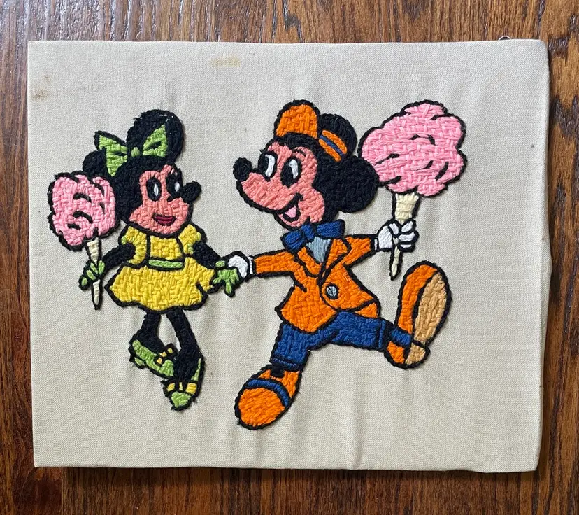 Mickey Minnie Mouse "Creative Stitchery" Embroidery Crewel Art 1982